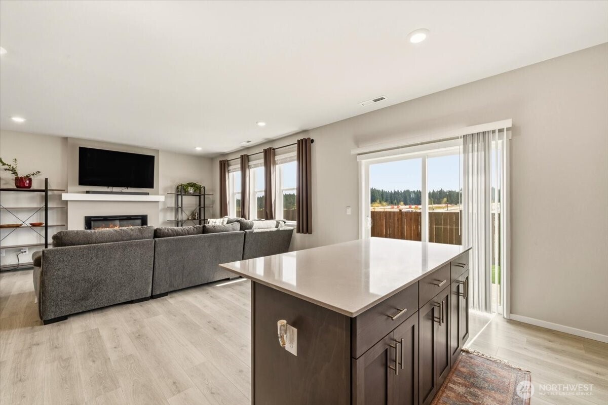 1106 SW Pendleton Way , Port Orchard, WA 98367