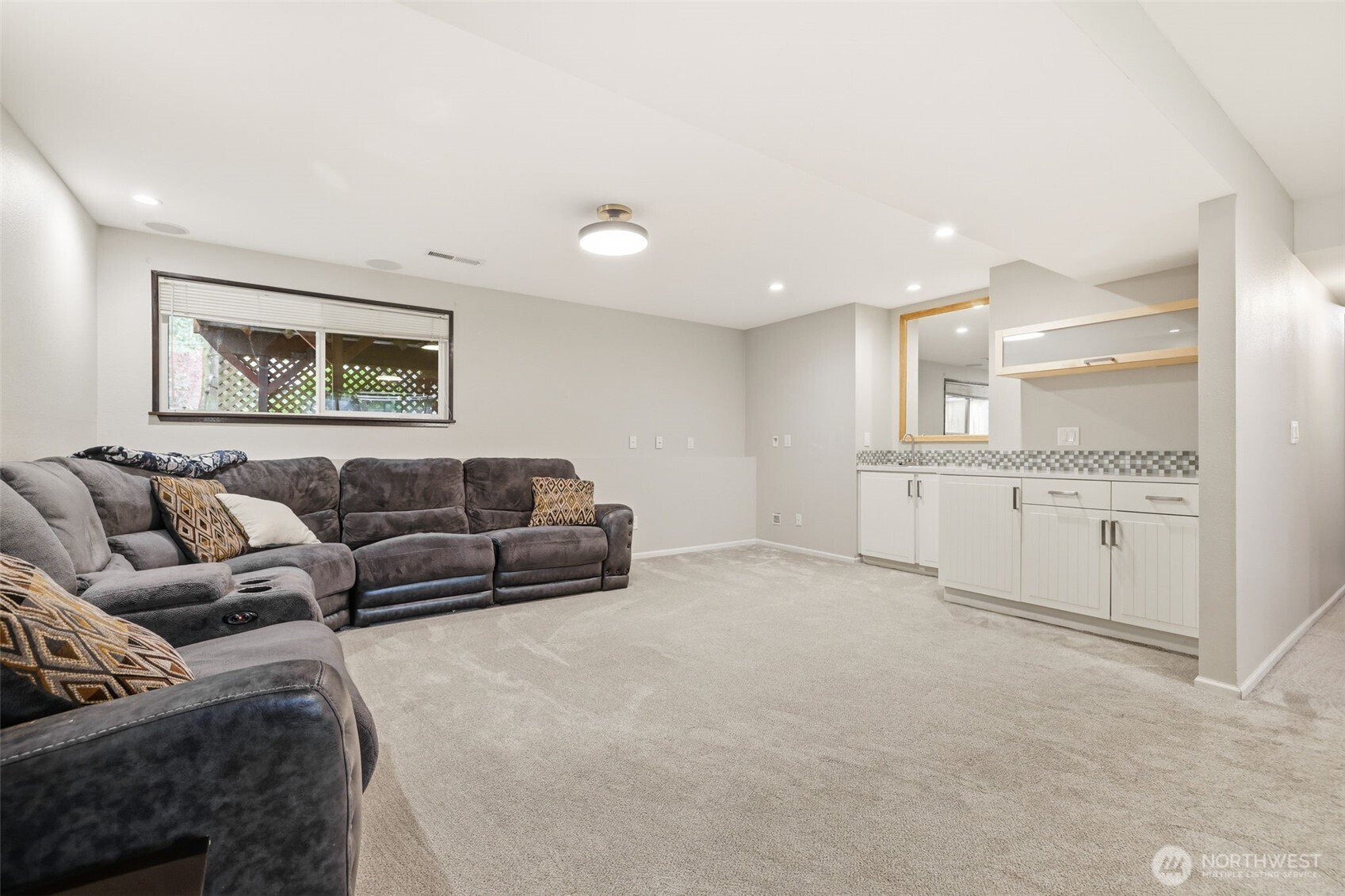 3305 27th Street SE, Puyallup, WA 98374