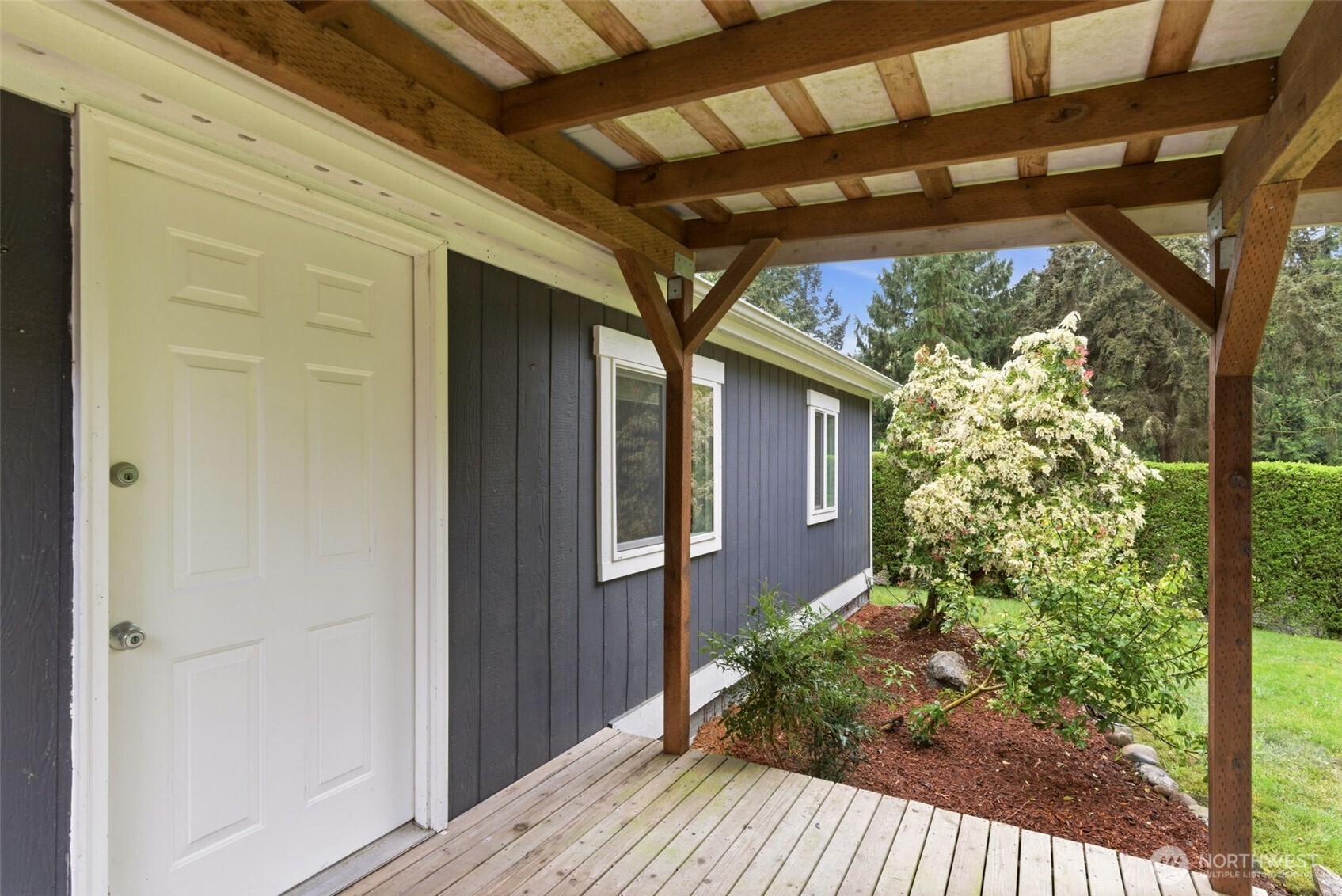 8105 NE Beachwood Avenue , Poulsbo, WA 98370