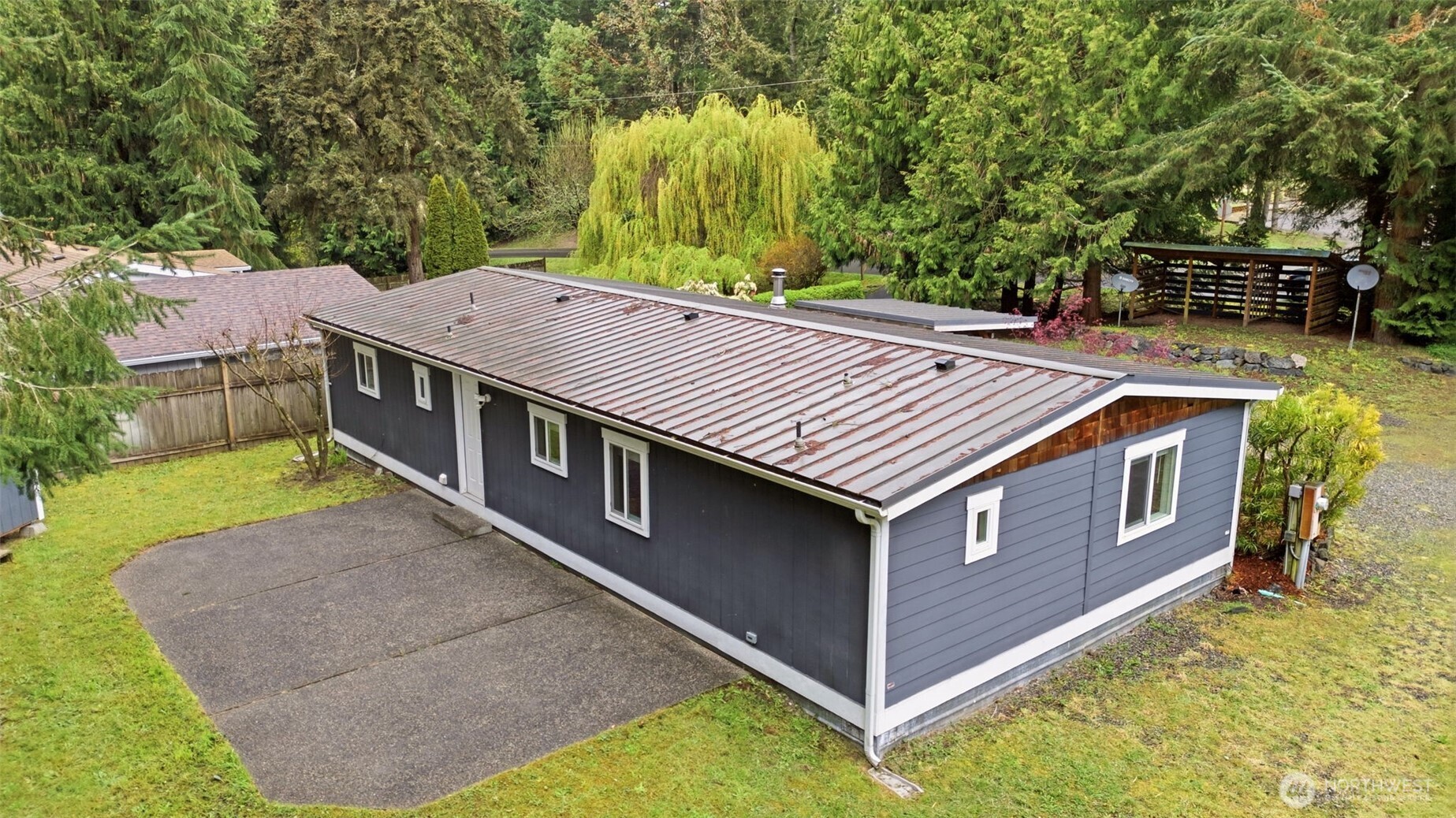 8105 NE Beachwood Avenue , Poulsbo, WA 98370