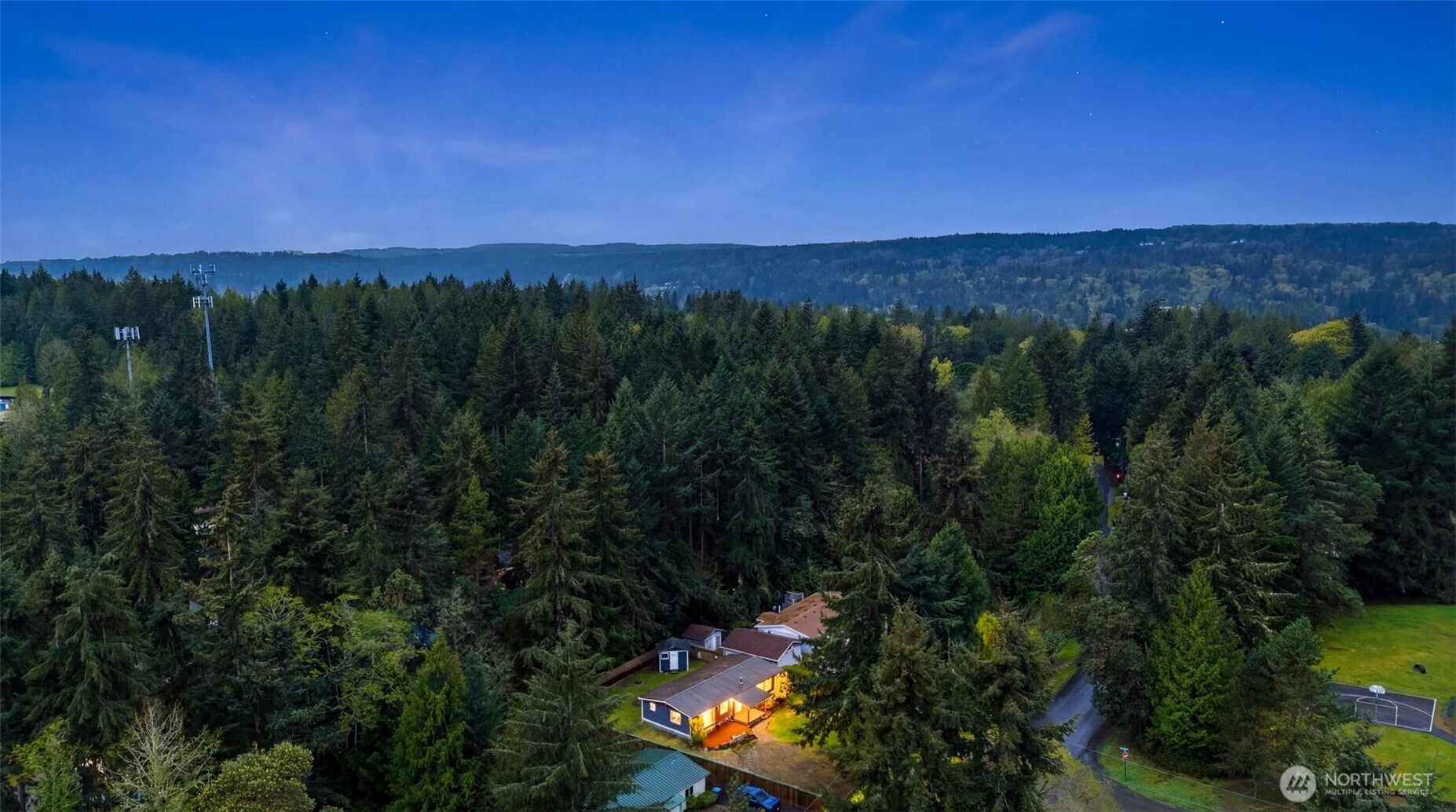 8105 NE Beachwood Avenue , Poulsbo, WA 98370