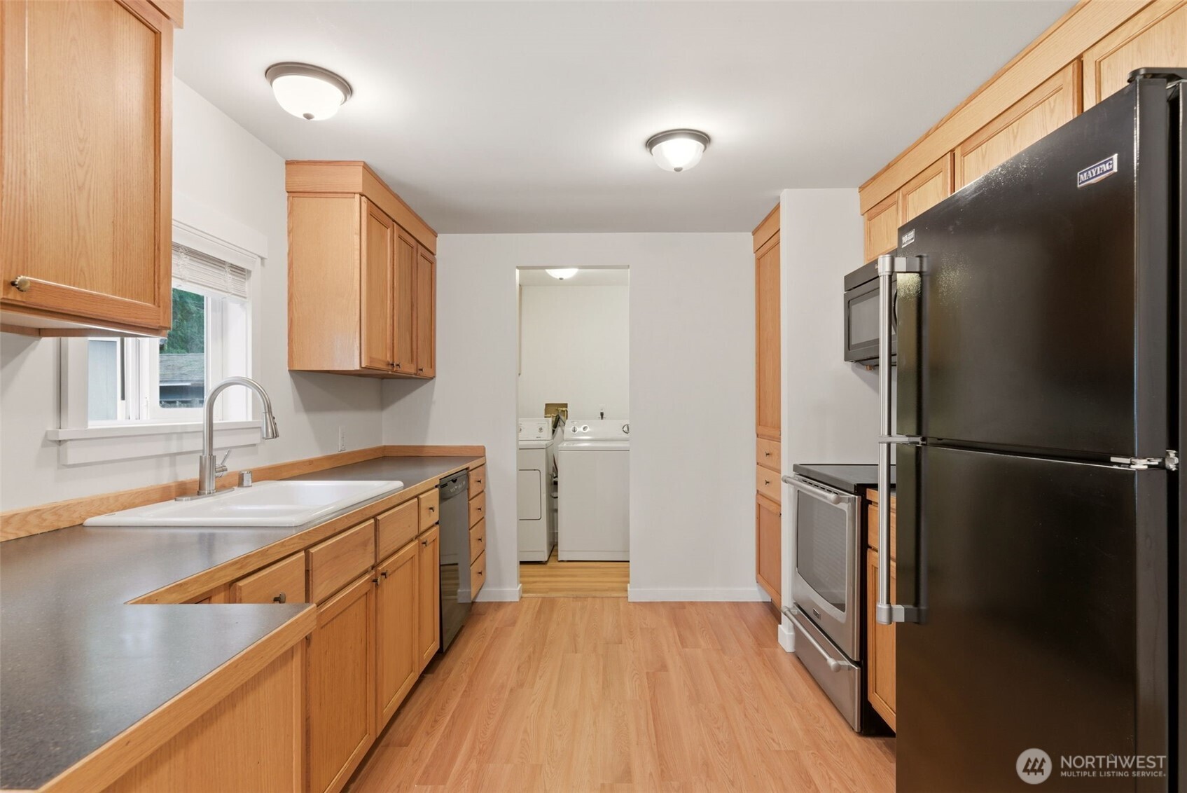 8105 NE Beachwood Avenue , Poulsbo, WA 98370