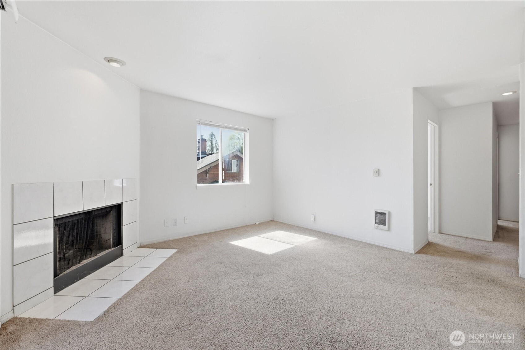 8320 Lake City Way NE, Seattle, WA 98115