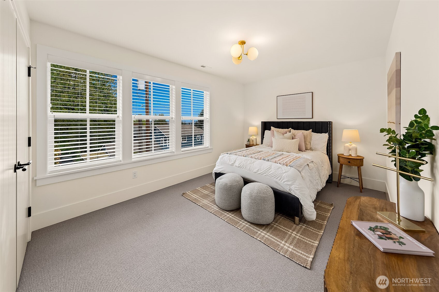1551 NE 91st Street , Seattle, WA 98115