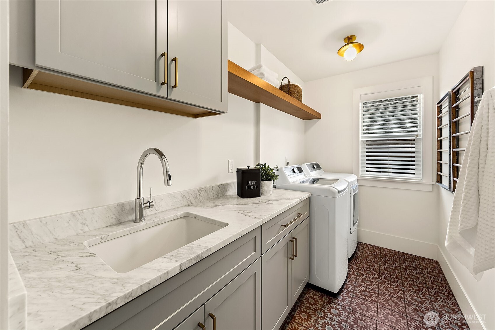 1551 NE 91st Street , Seattle, WA 98115