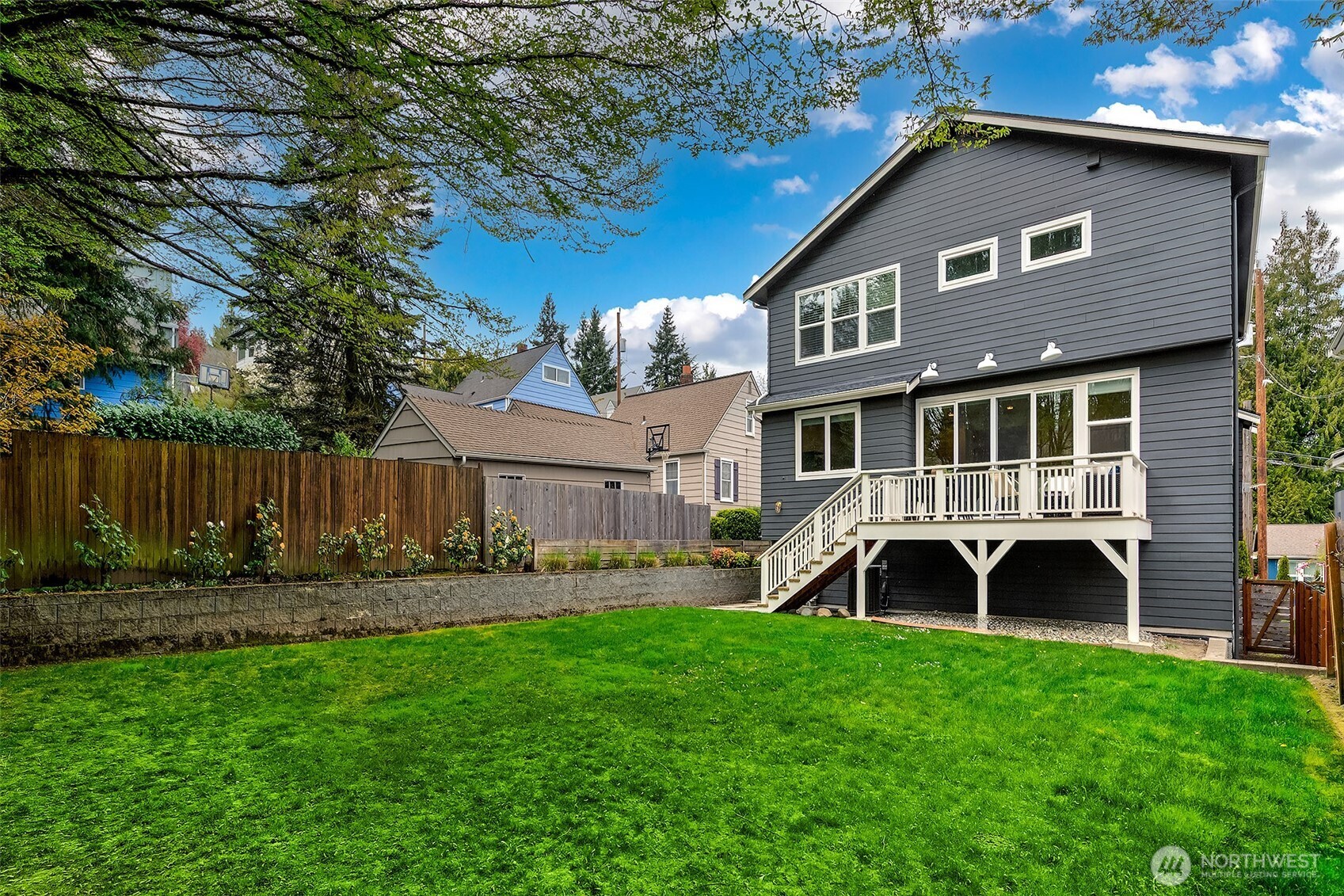 1551 NE 91st Street , Seattle, WA 98115
