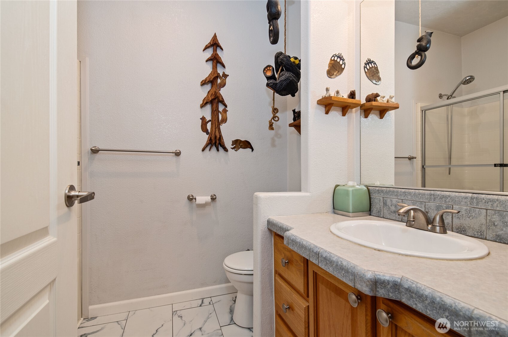 251 N Goldeneye Drive , Hoodsport, WA 98548