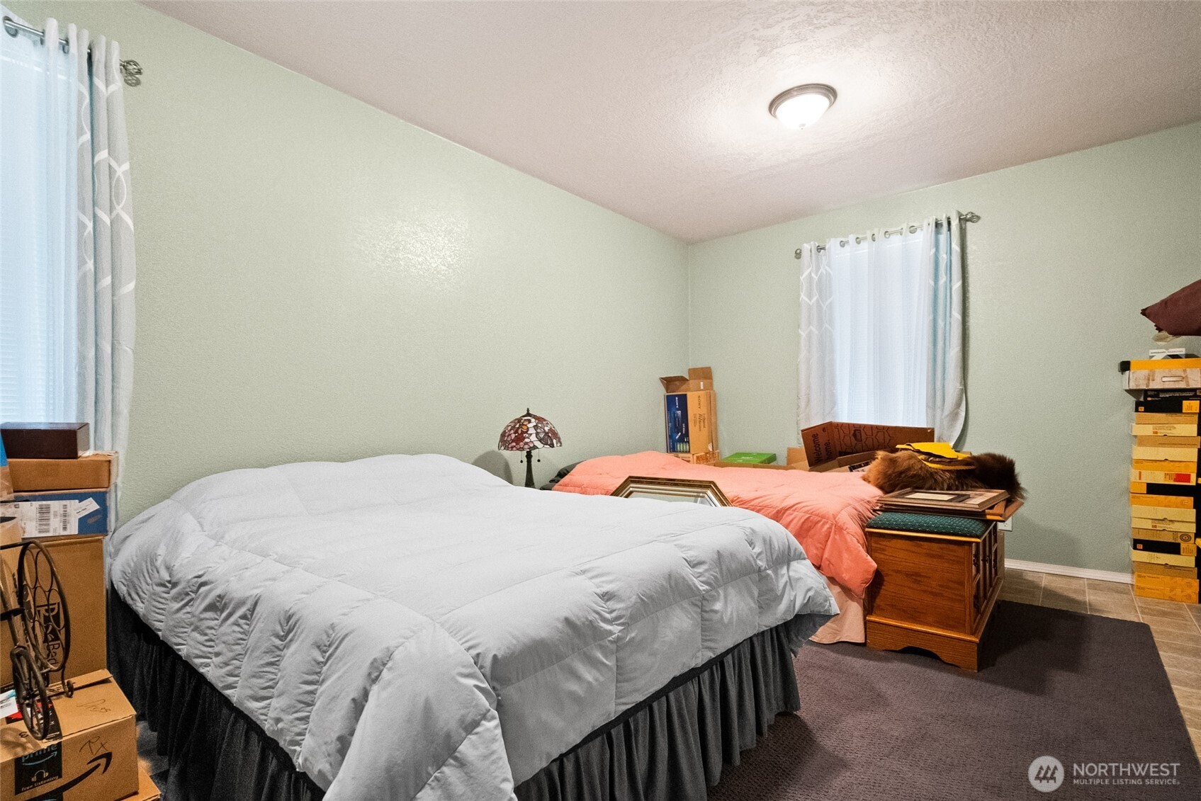 251 N Goldeneye Drive , Hoodsport, WA 98548