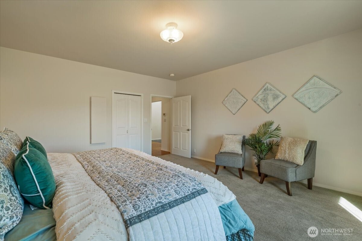 12221 237th Avenue E, Buckley, WA 98321