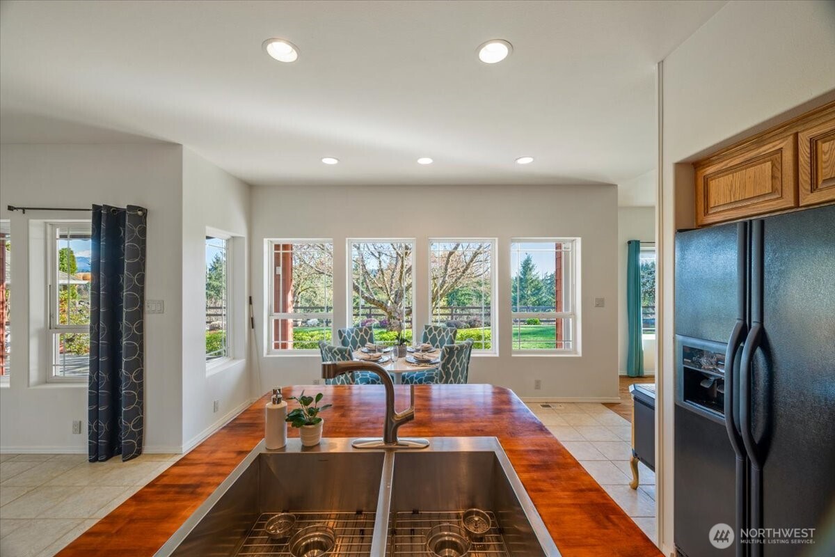 12221 237th Avenue E, Buckley, WA 98321