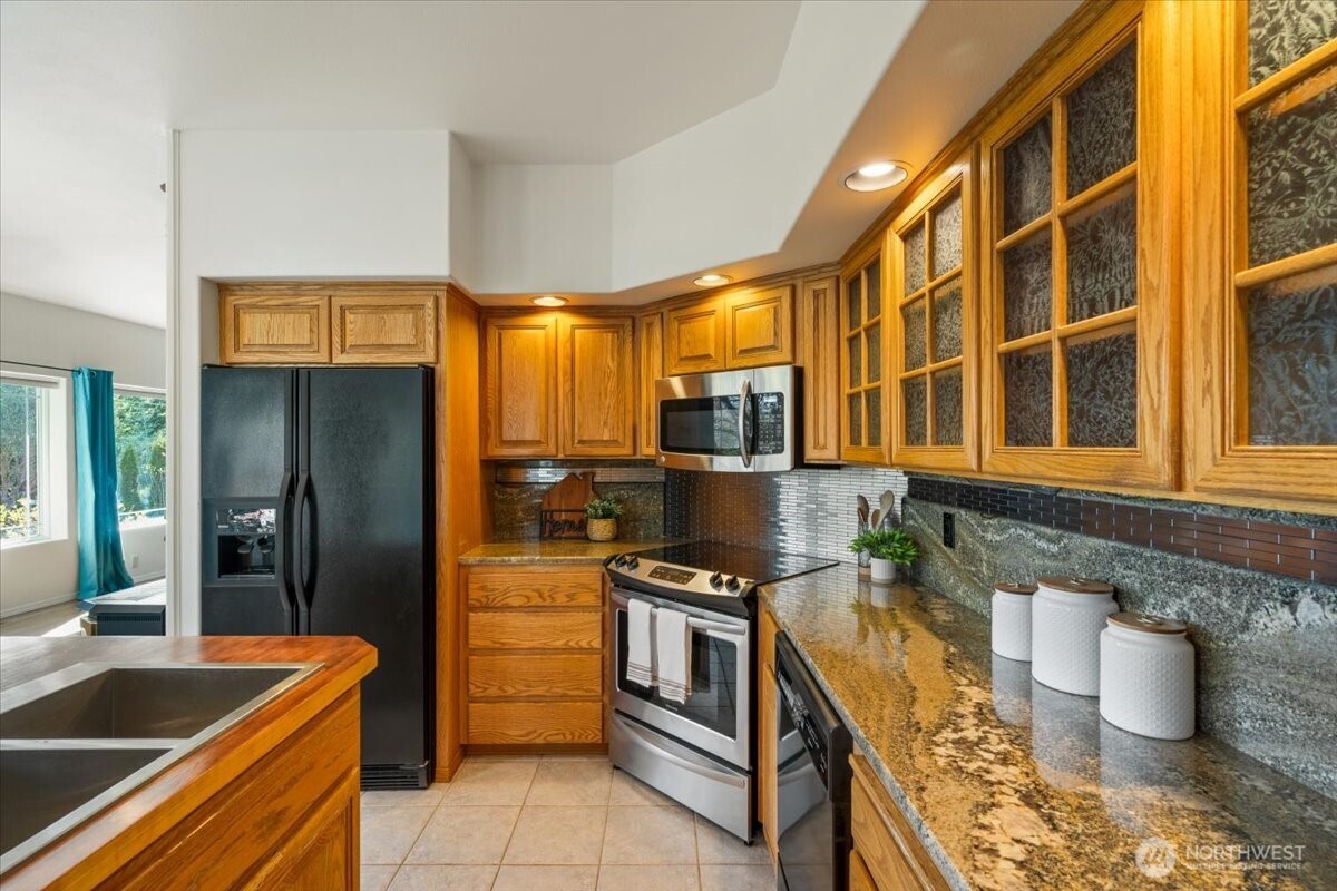 12221 237th Avenue E, Buckley, WA 98321