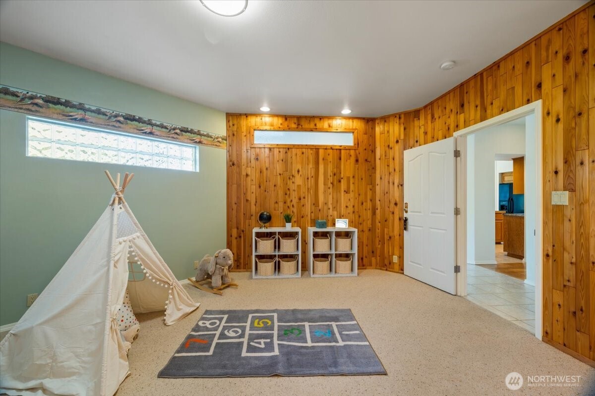 12221 237th Avenue E, Buckley, WA 98321