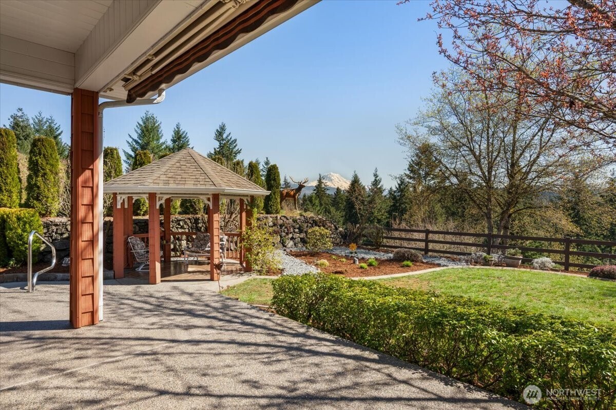 12221 237th Avenue E, Buckley, WA 98321