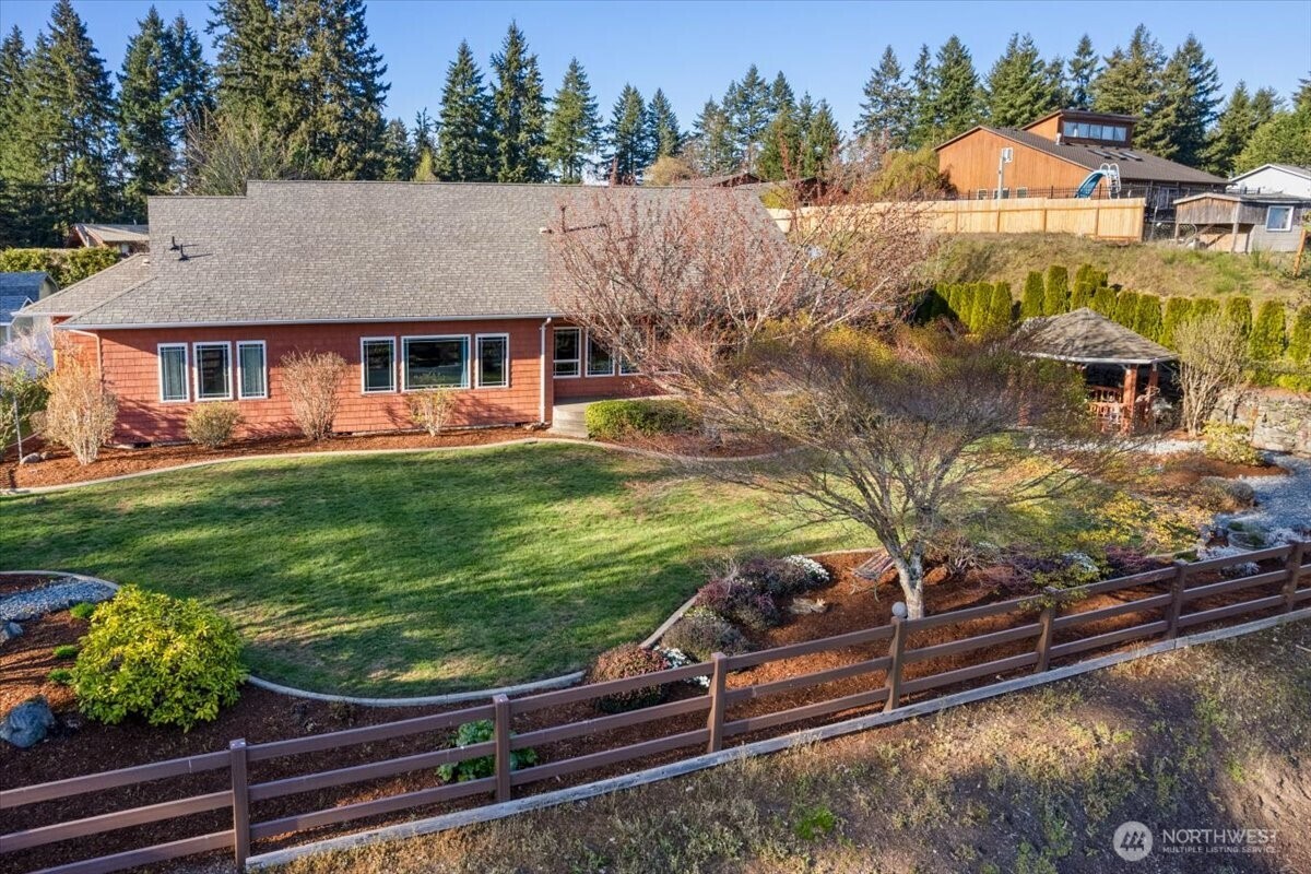 12221 237th Avenue E, Buckley, WA 98321