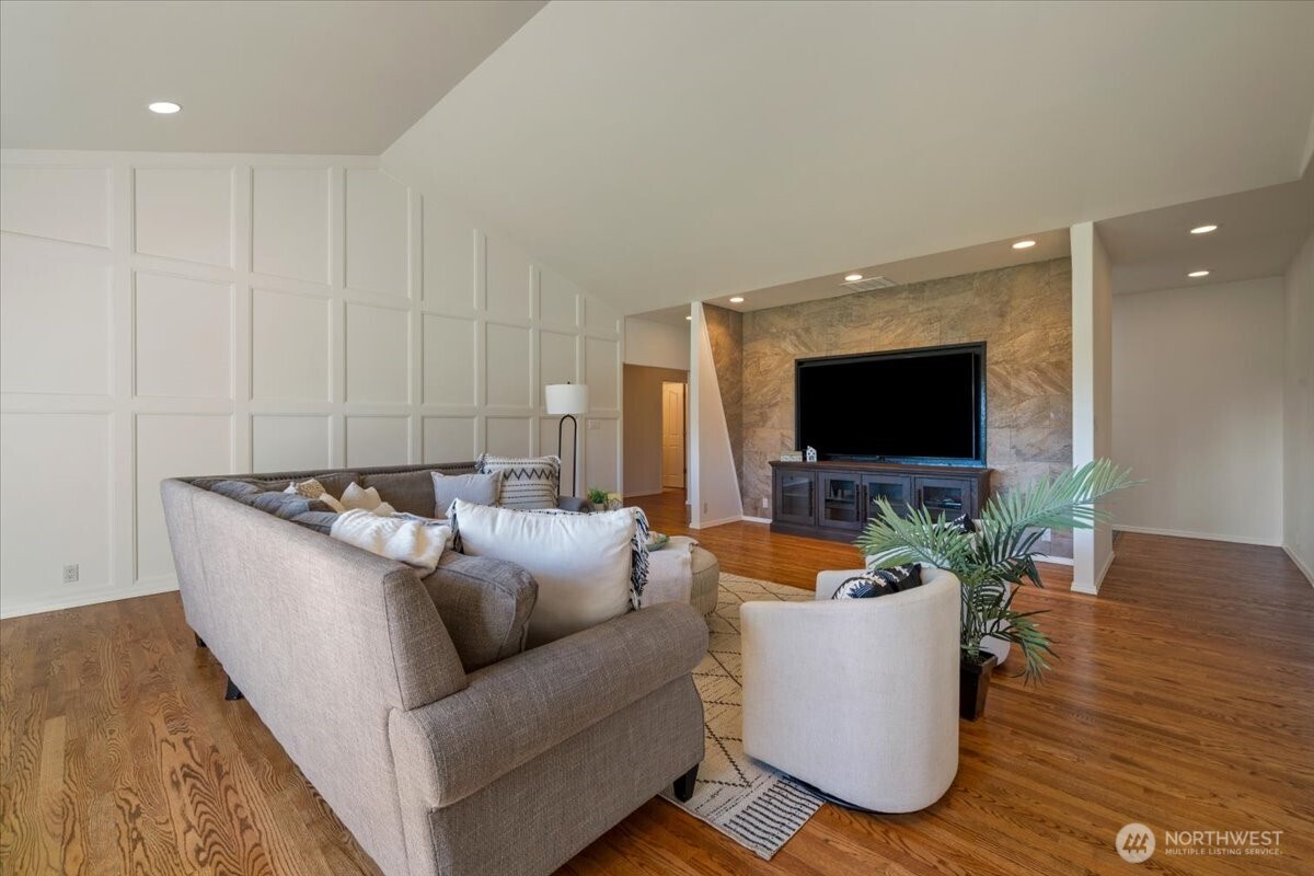 12221 237th Avenue E, Buckley, WA 98321