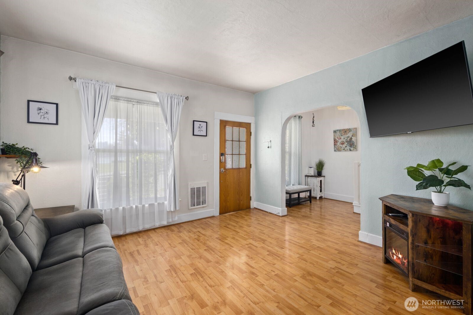 1909 24th Street , Everett, WA 98201