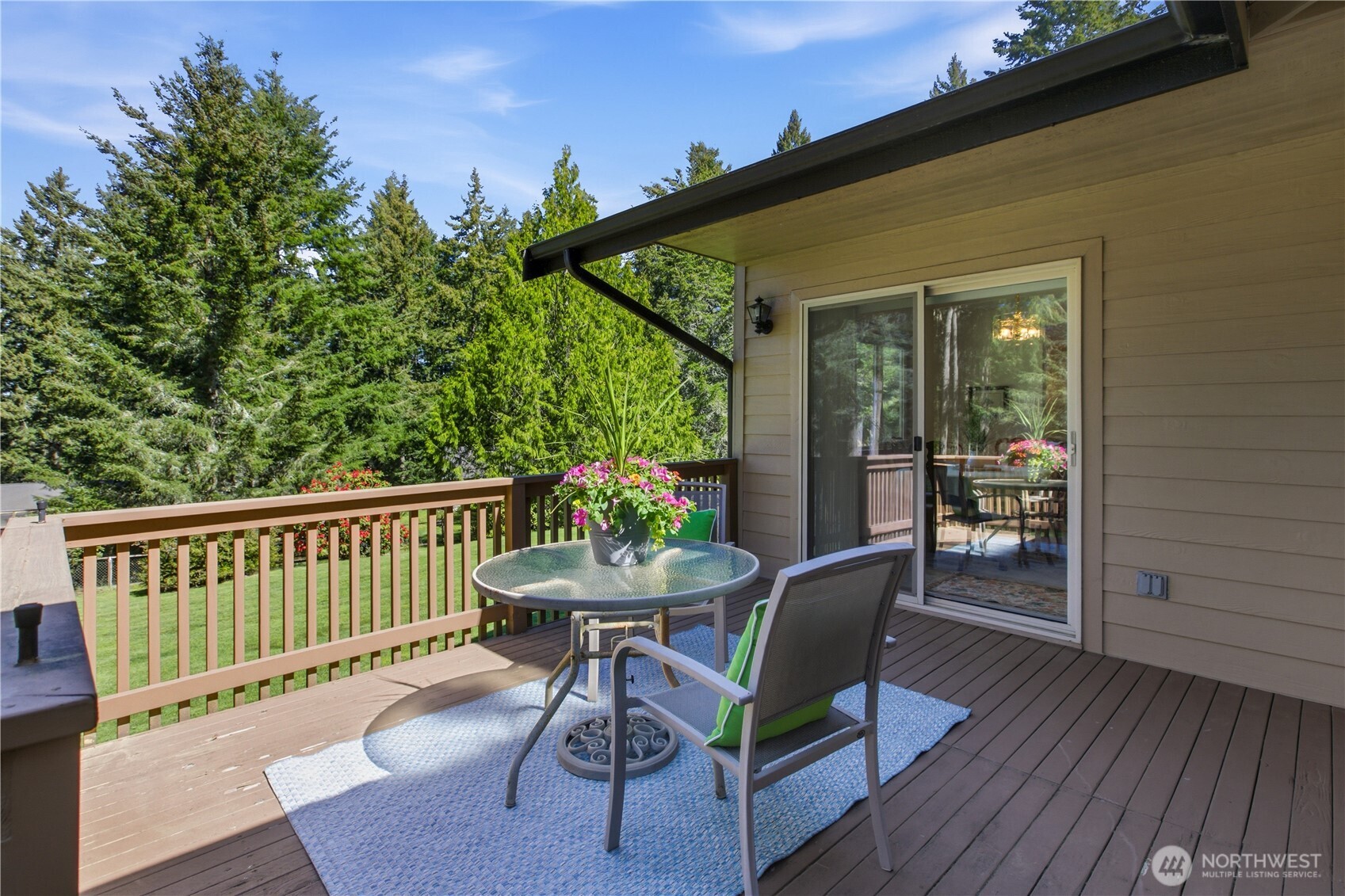 827 Illahee Drive , Fox Island, WA 98333
