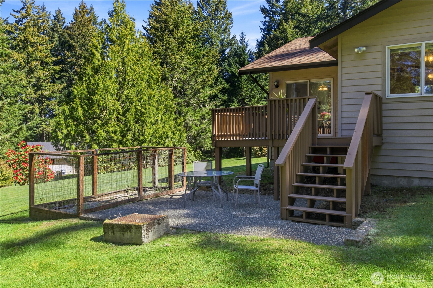 827 Illahee Drive , Fox Island, WA 98333