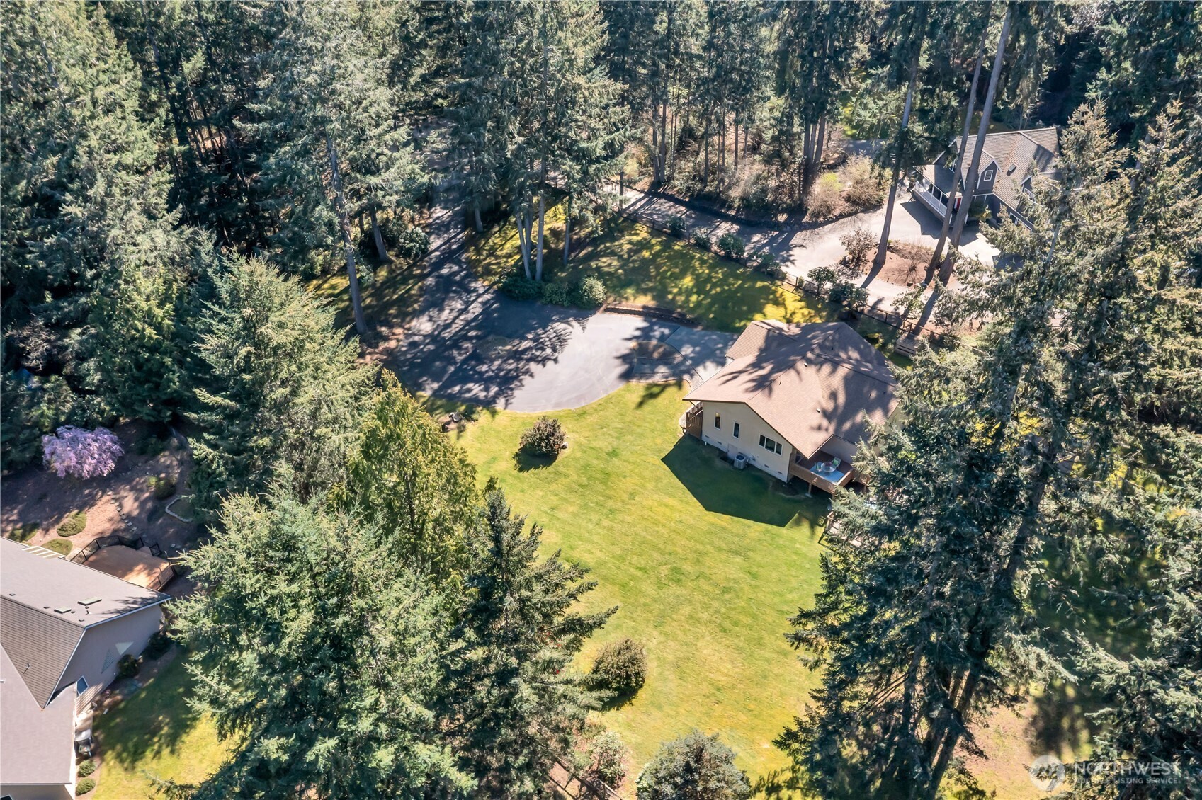 827 Illahee Drive , Fox Island, WA 98333