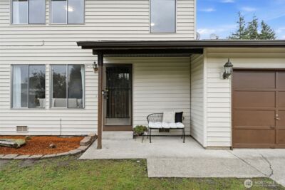 1807 162nd Street E, Tacoma, WA 98445 - Photo 2