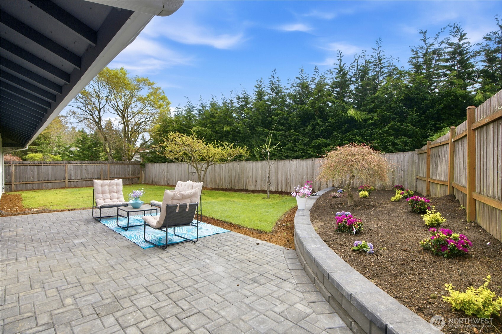 6516 122nd Place SE, Bellevue, WA 98006