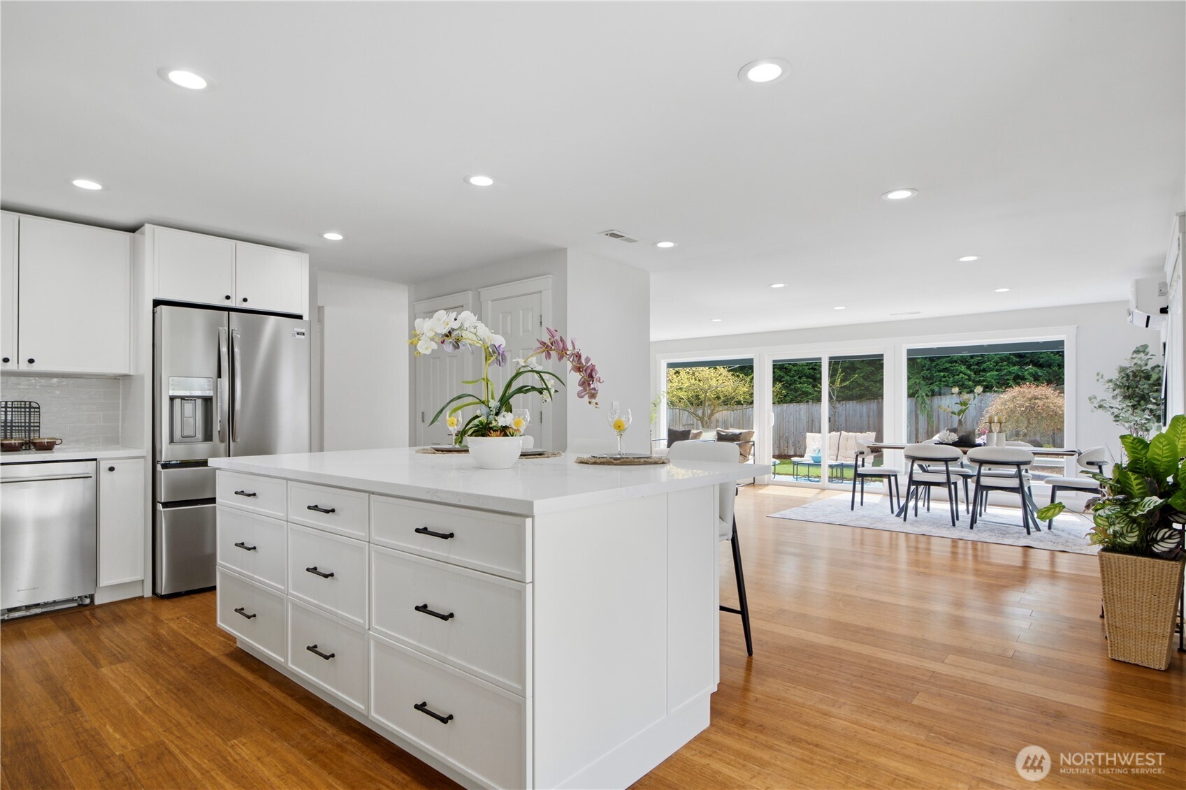 6516 122nd Place SE, Bellevue, WA 98006