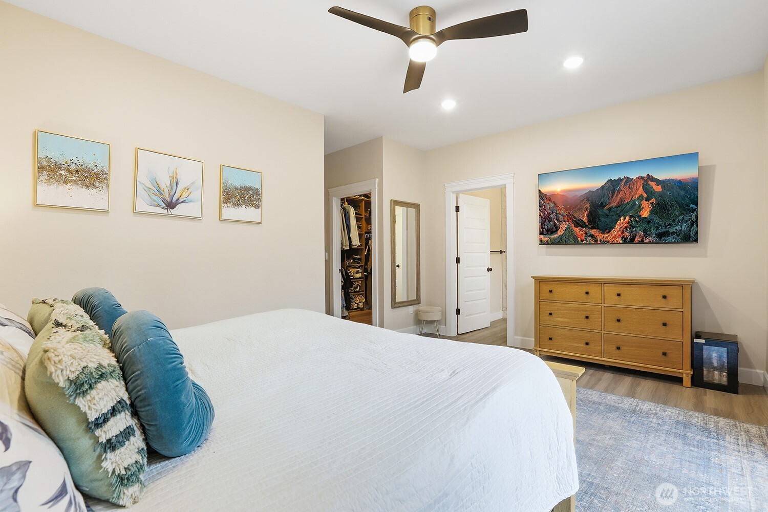 3237 Hilberg , Clinton, WA 98236
