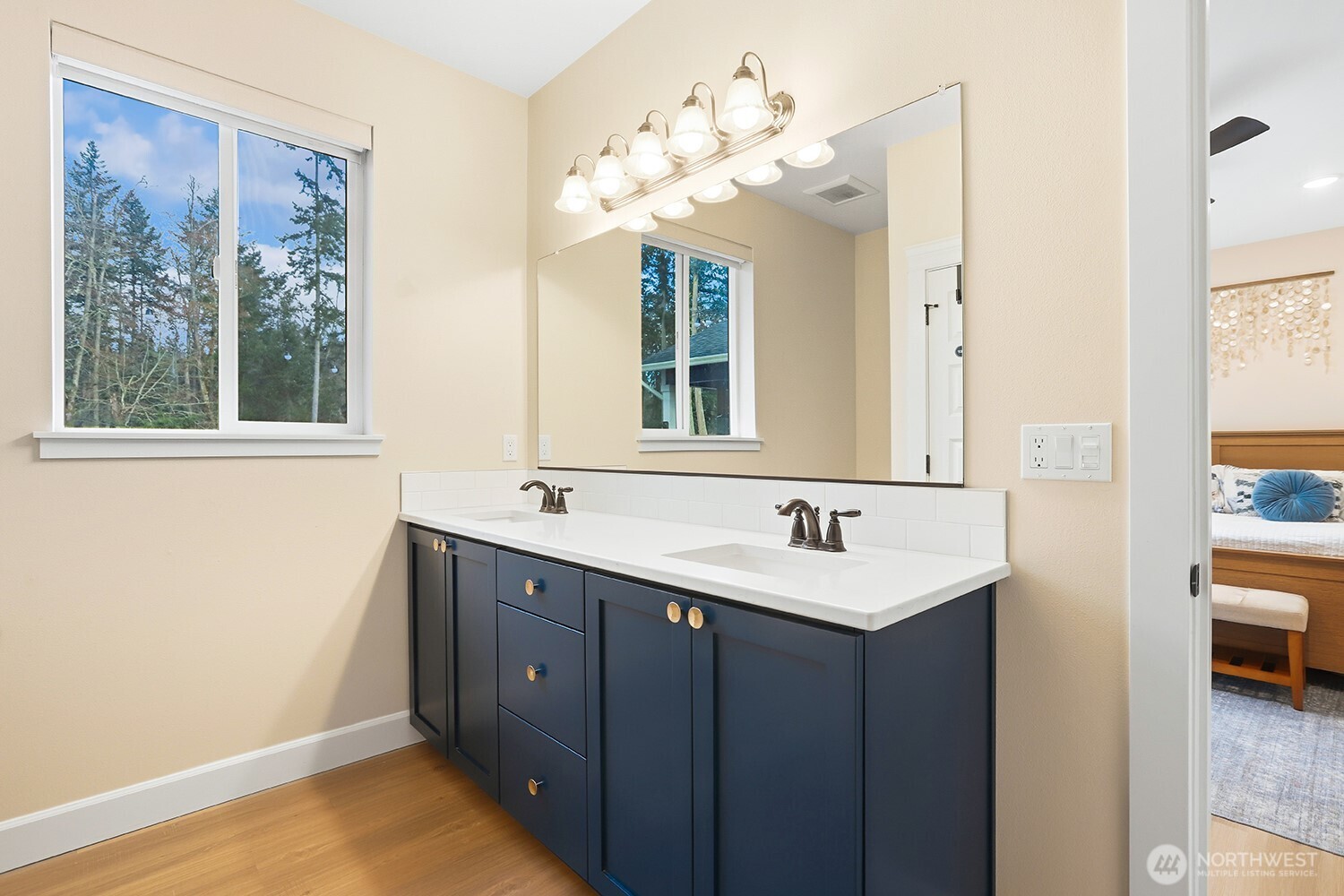 3237 Hilberg , Clinton, WA 98236