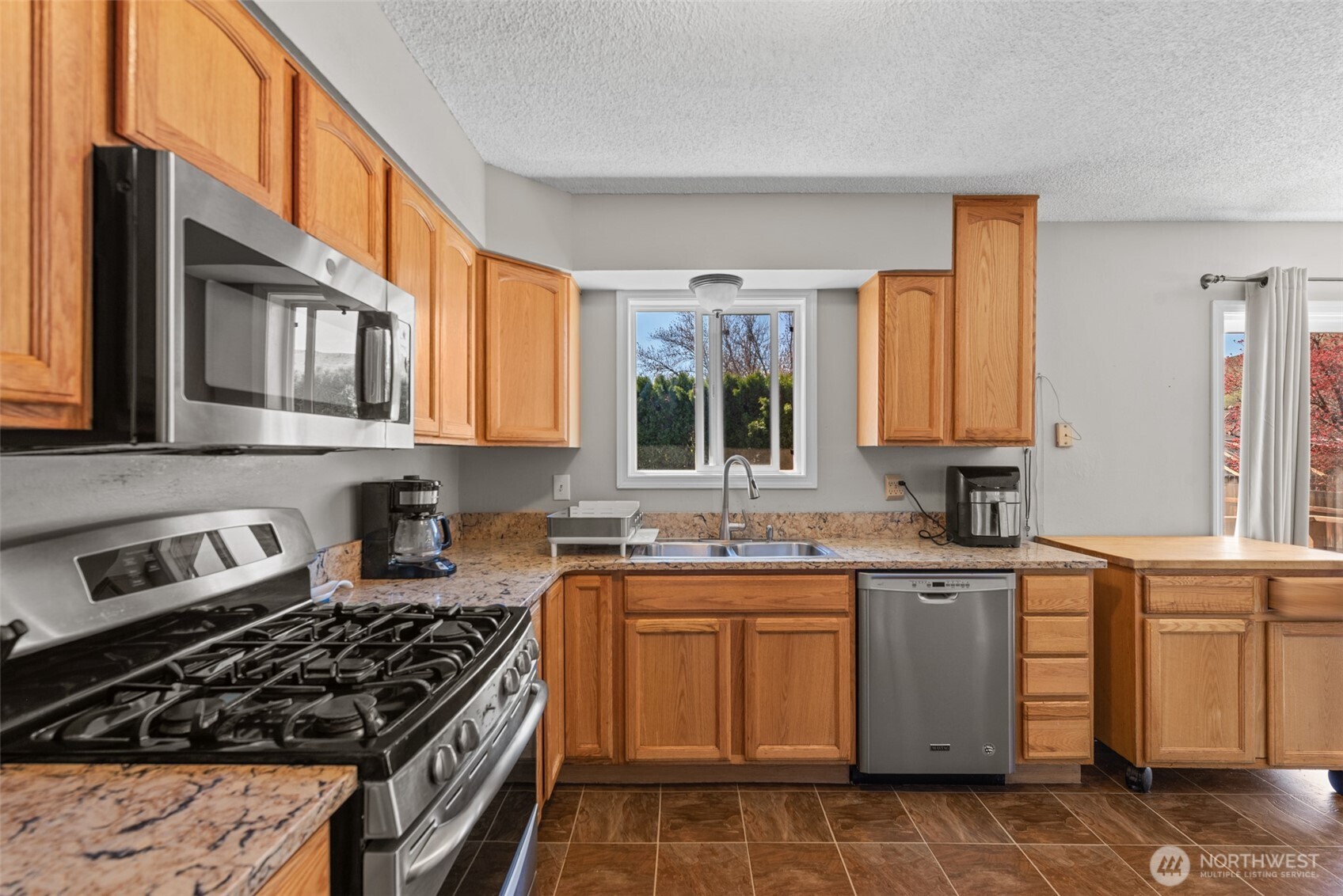 1517 4th Street , Wenatchee, WA 98801