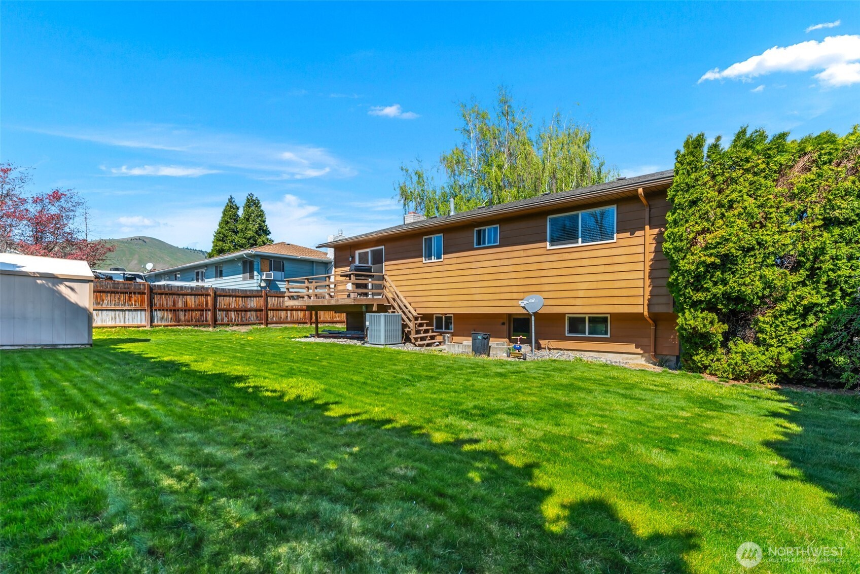 1517 4th Street , Wenatchee, WA 98801