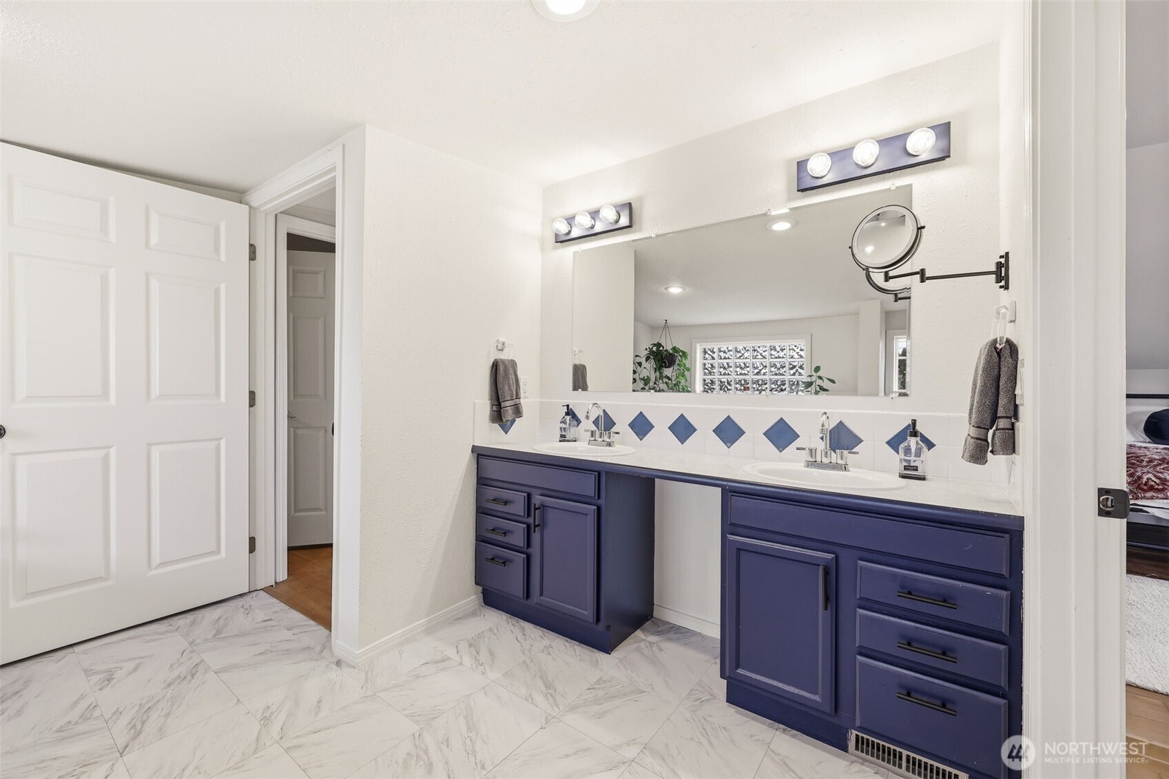 3812 S 8th Street , Tacoma, WA 98405