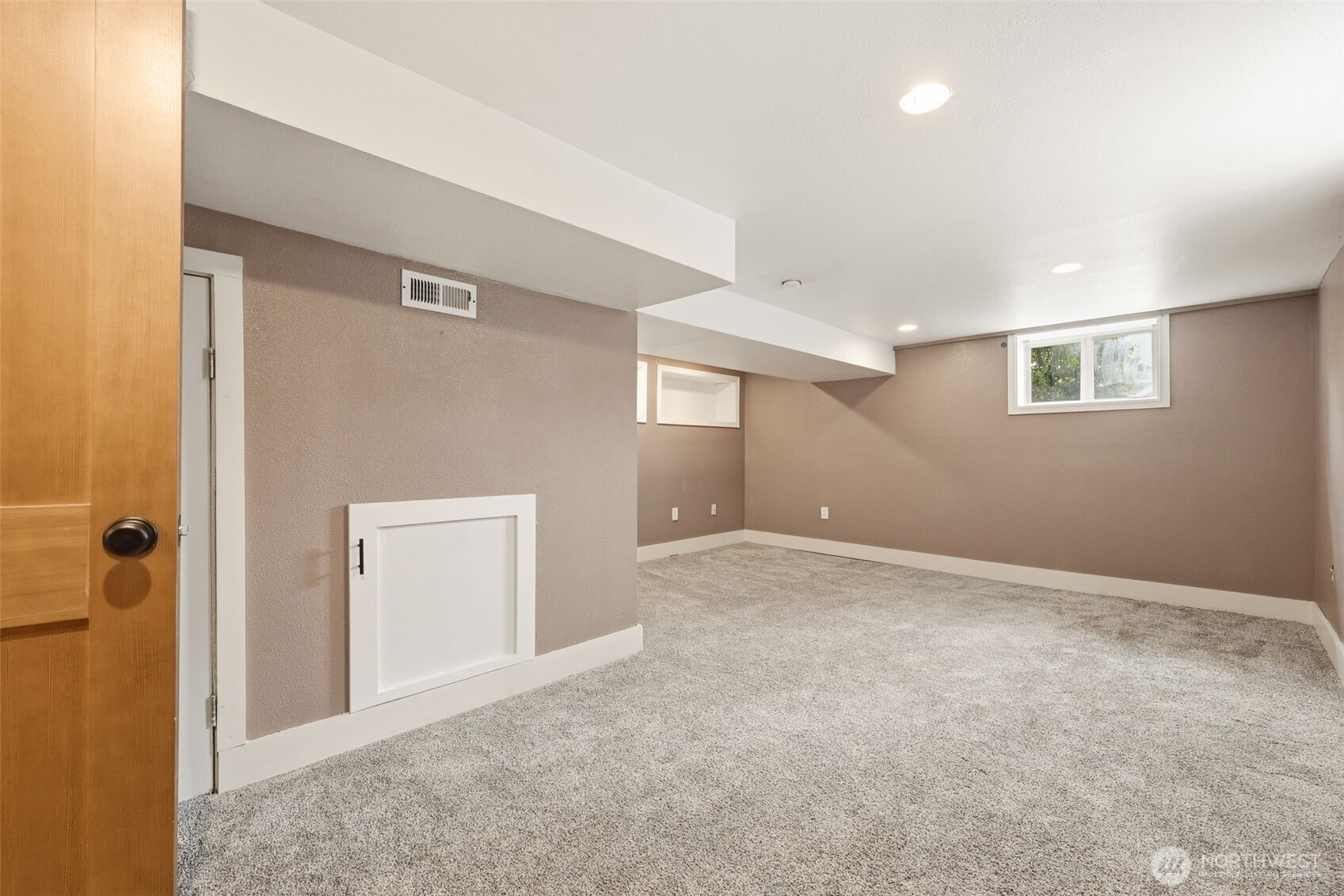 3812 S 8th Street , Tacoma, WA 98405