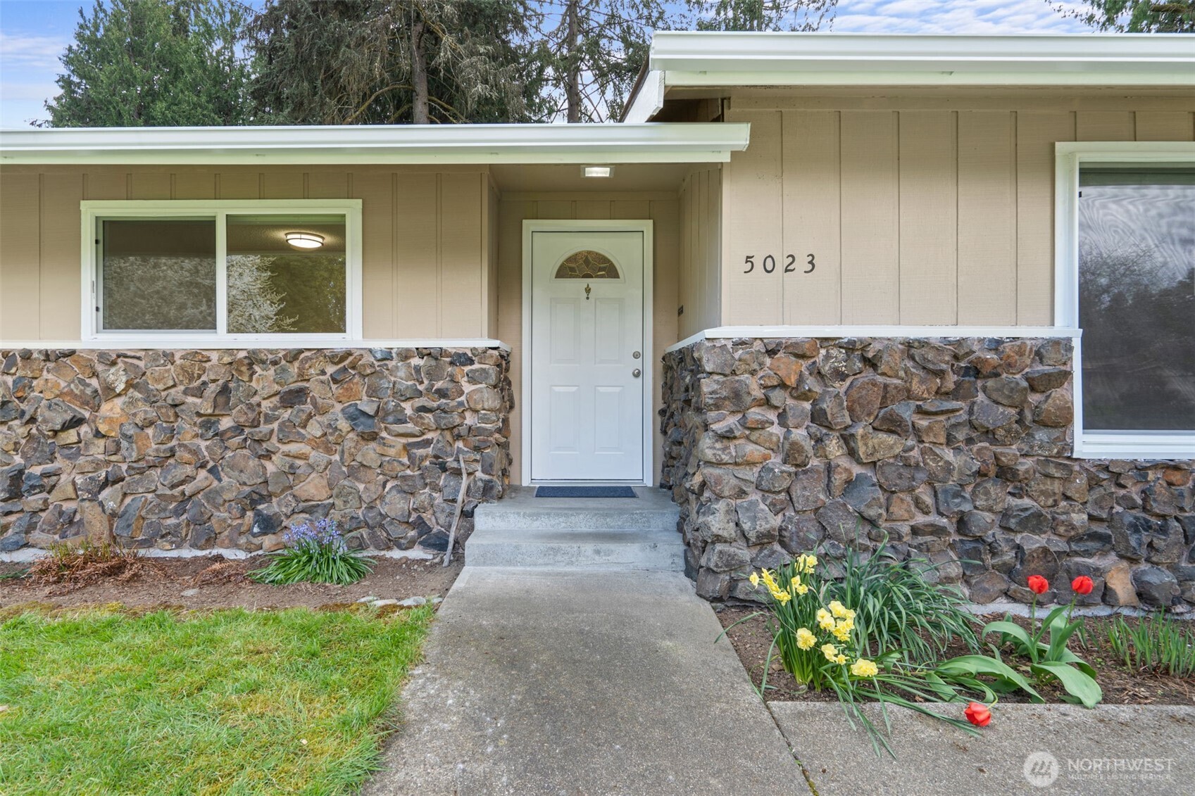 5023 Sheridan Drive SE, Lacey, WA 98503