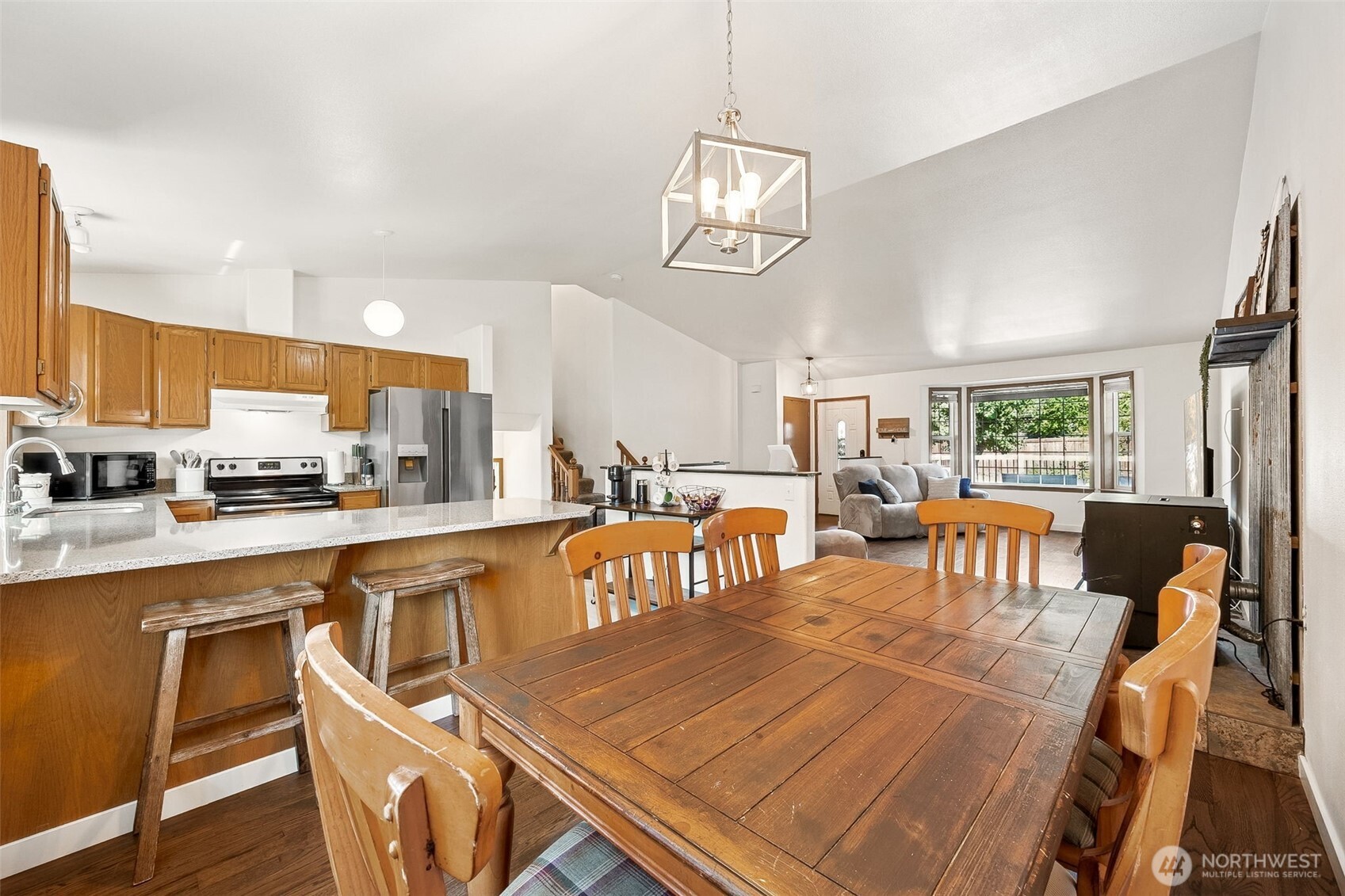 306 Maple Drive N, Eatonville, WA 98328