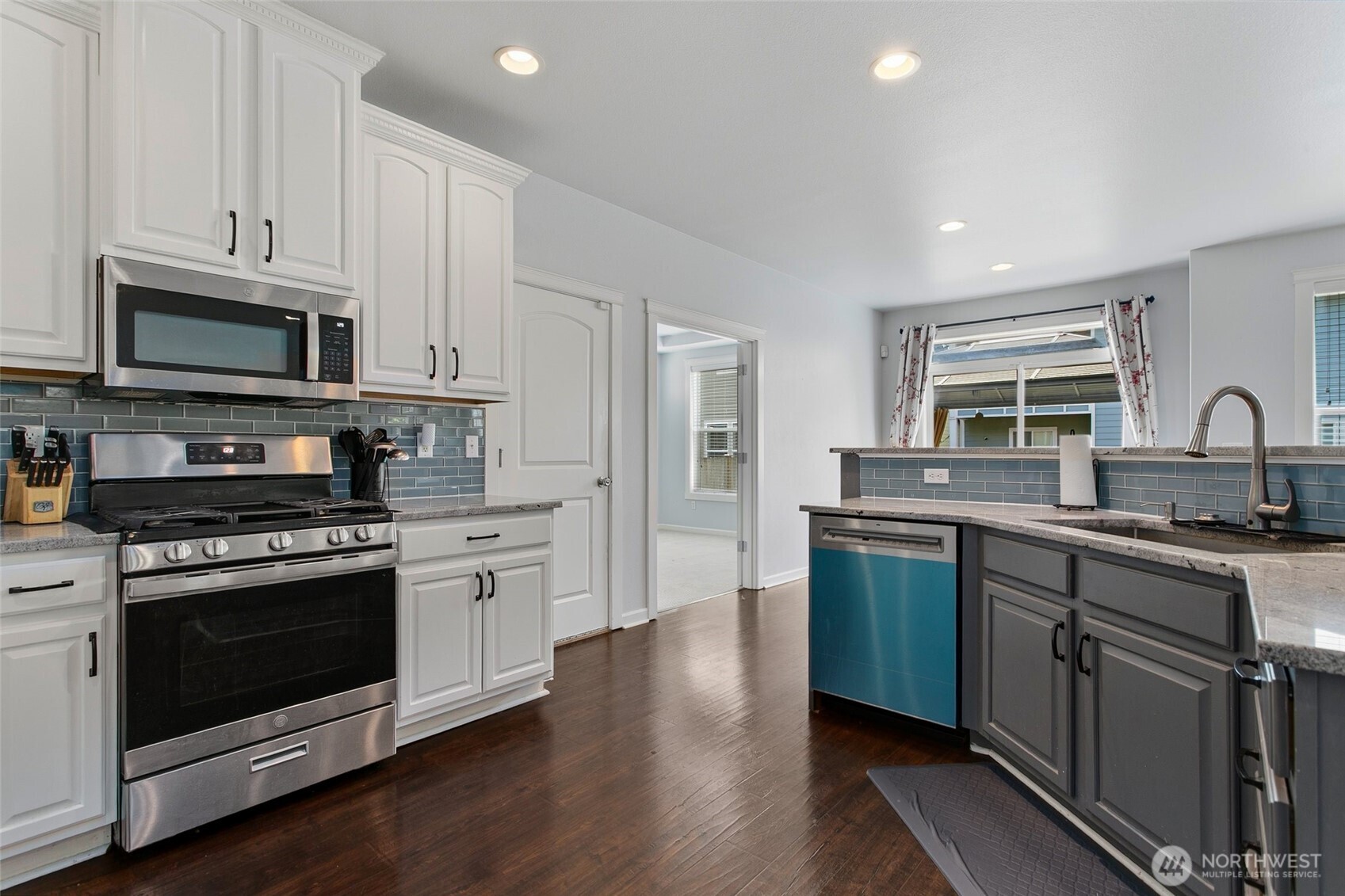 20418 95th Avenue E, Graham, WA 98338