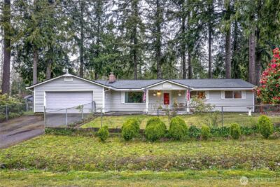 12870 NW Overland Trail , Bremerton, WA 98312