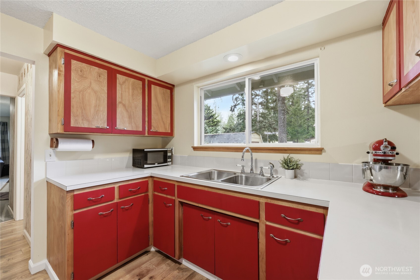 12870 NW Overland Trail , Bremerton, WA 98312