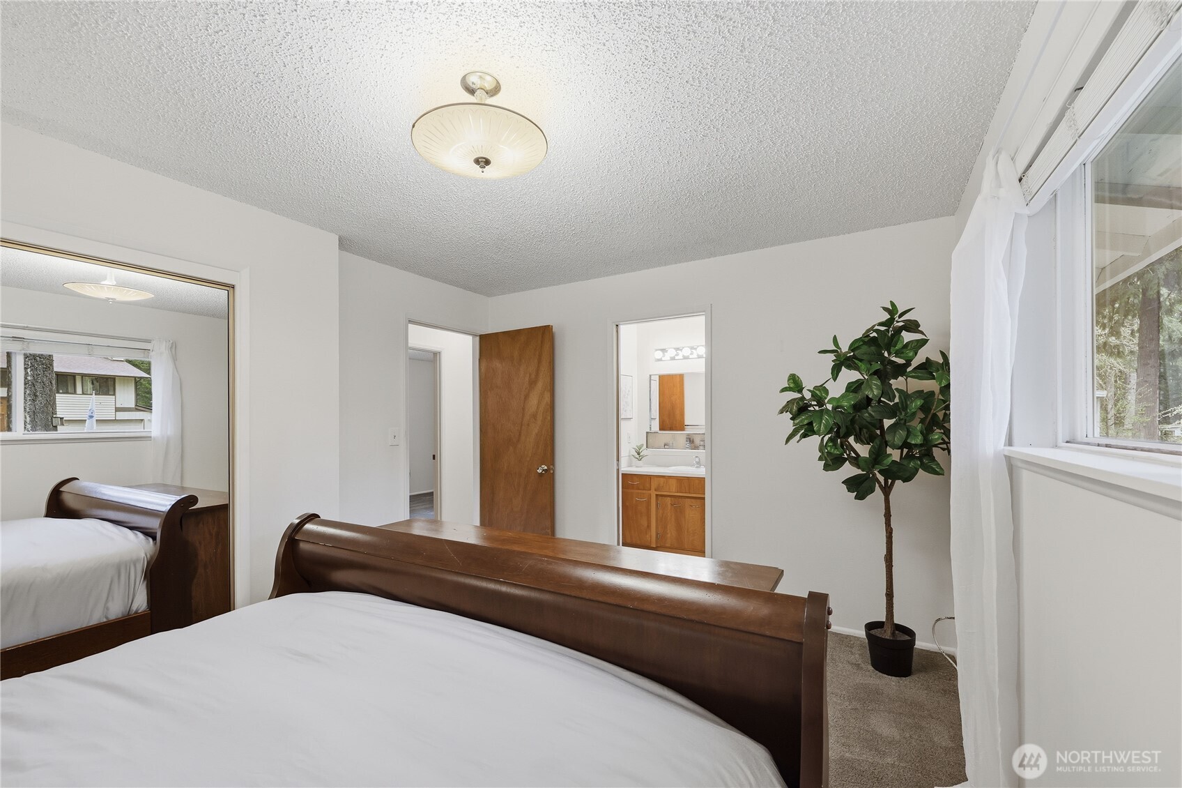 12870 NW Overland Trail , Bremerton, WA 98312