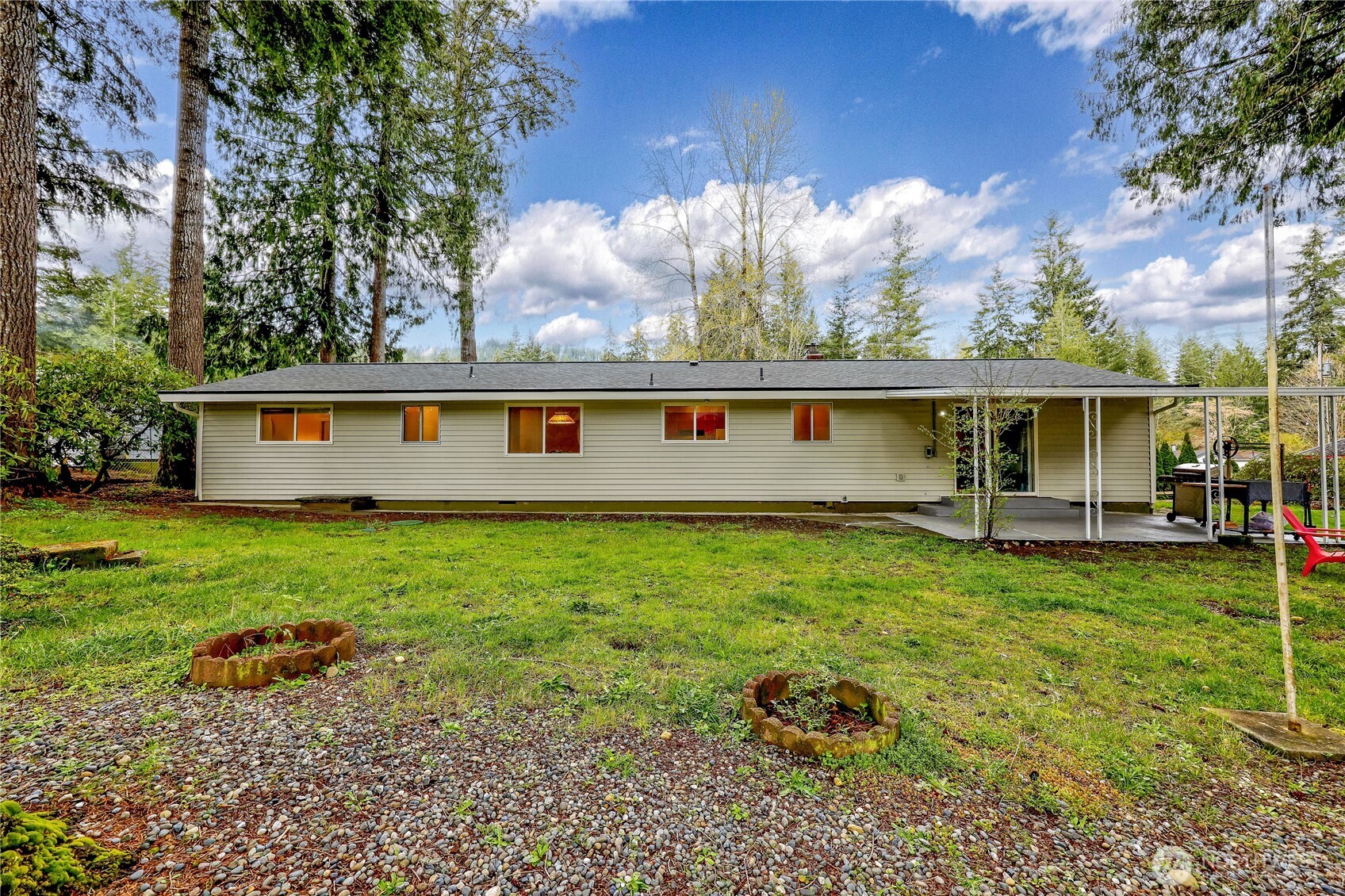 12870 NW Overland Trail , Bremerton, WA 98312