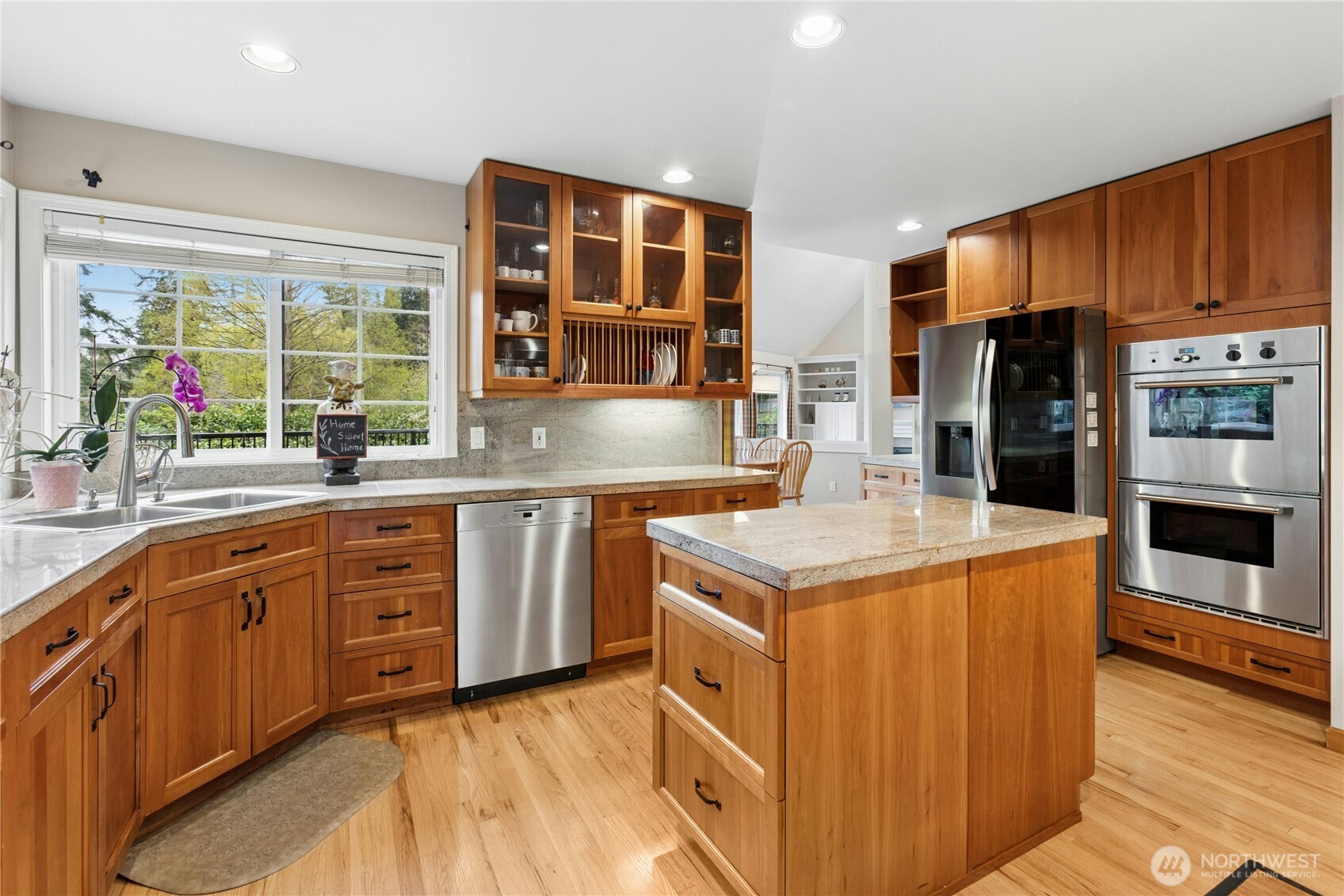 3530 140th Avenue NE, Bellevue, WA 98005