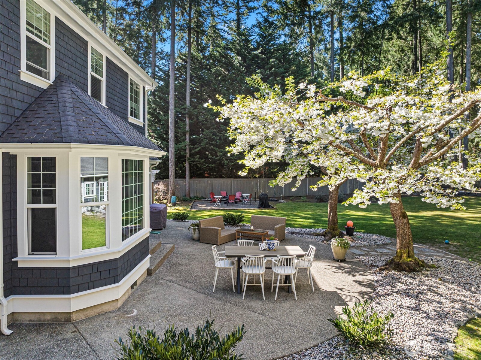 1412 11th Lane , Fox Island, WA 98333