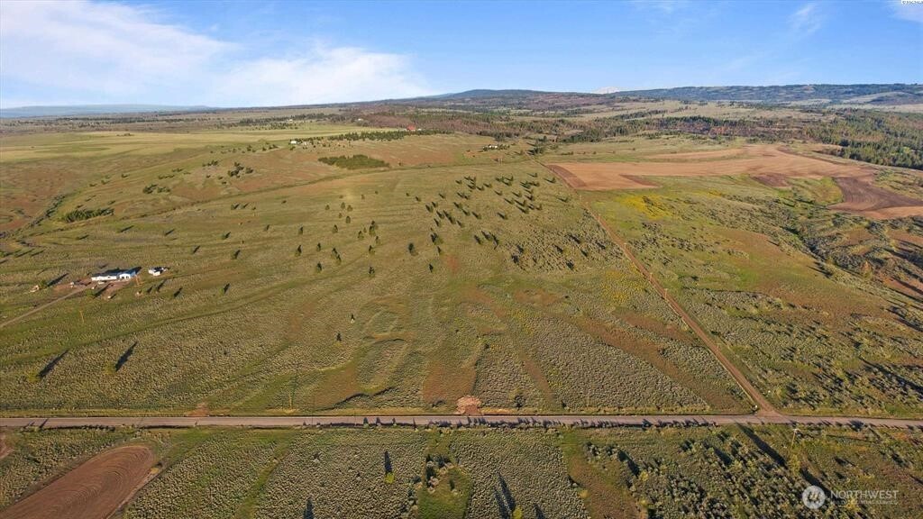 149 Middle Rd , Bickleton, WA 99322