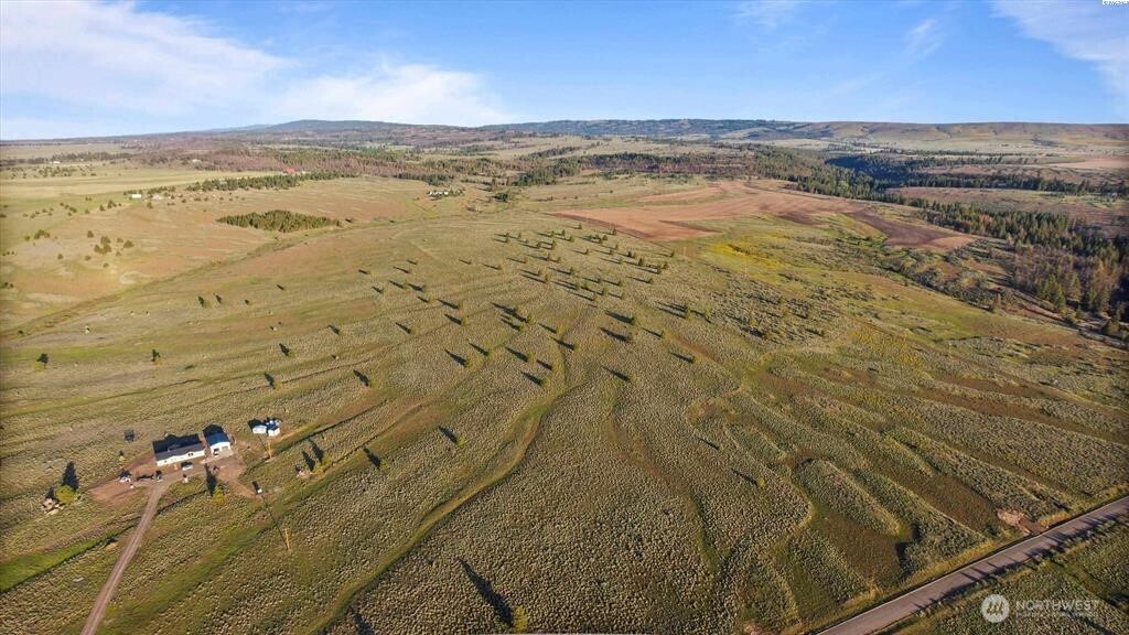 149 Middle Rd , Bickleton, WA 99322