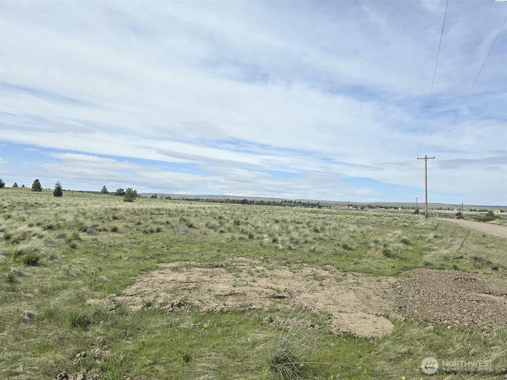 149 Middle Rd , Bickleton, WA 99322