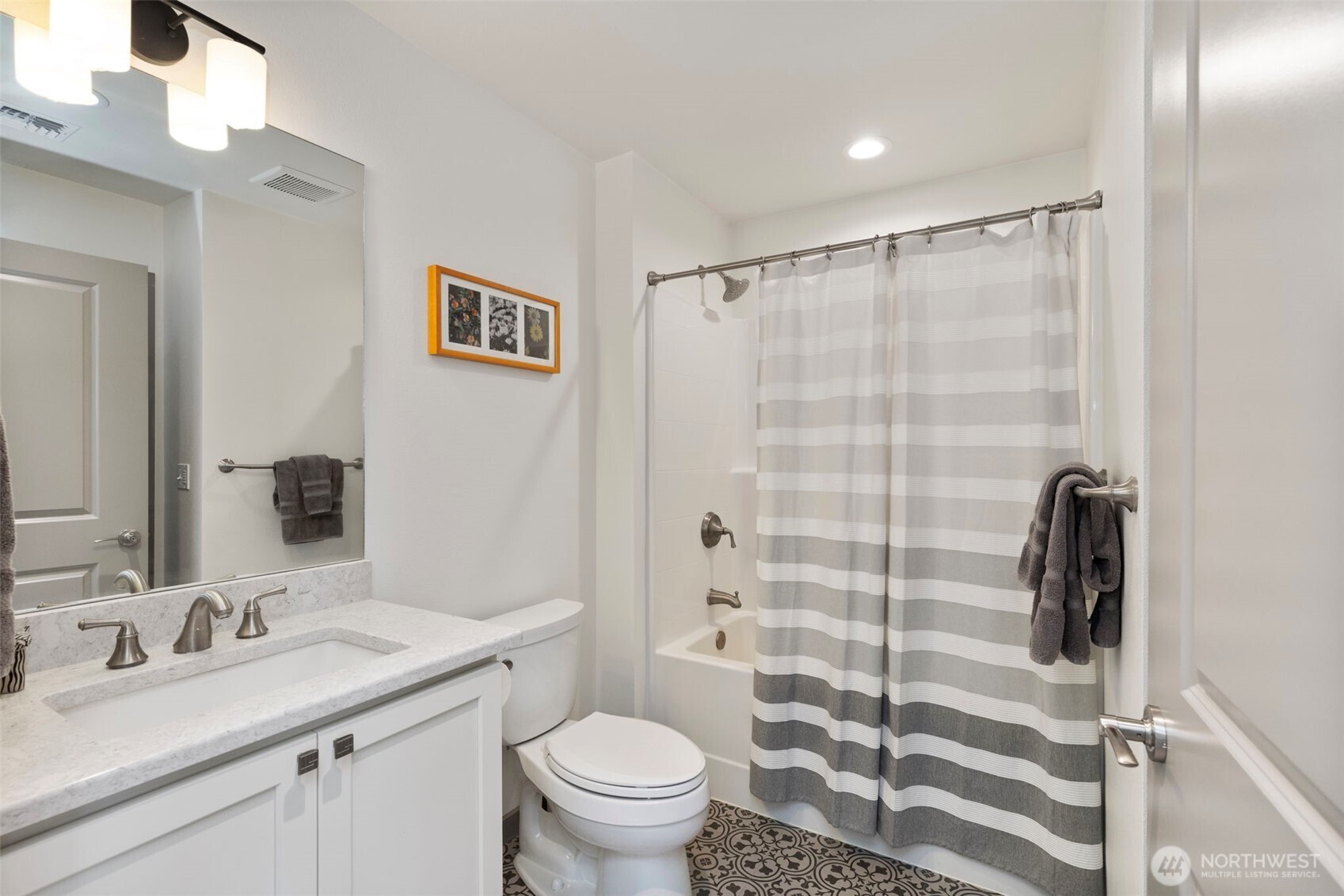 22922 Belvedere Place NE, Kingston, WA 98346