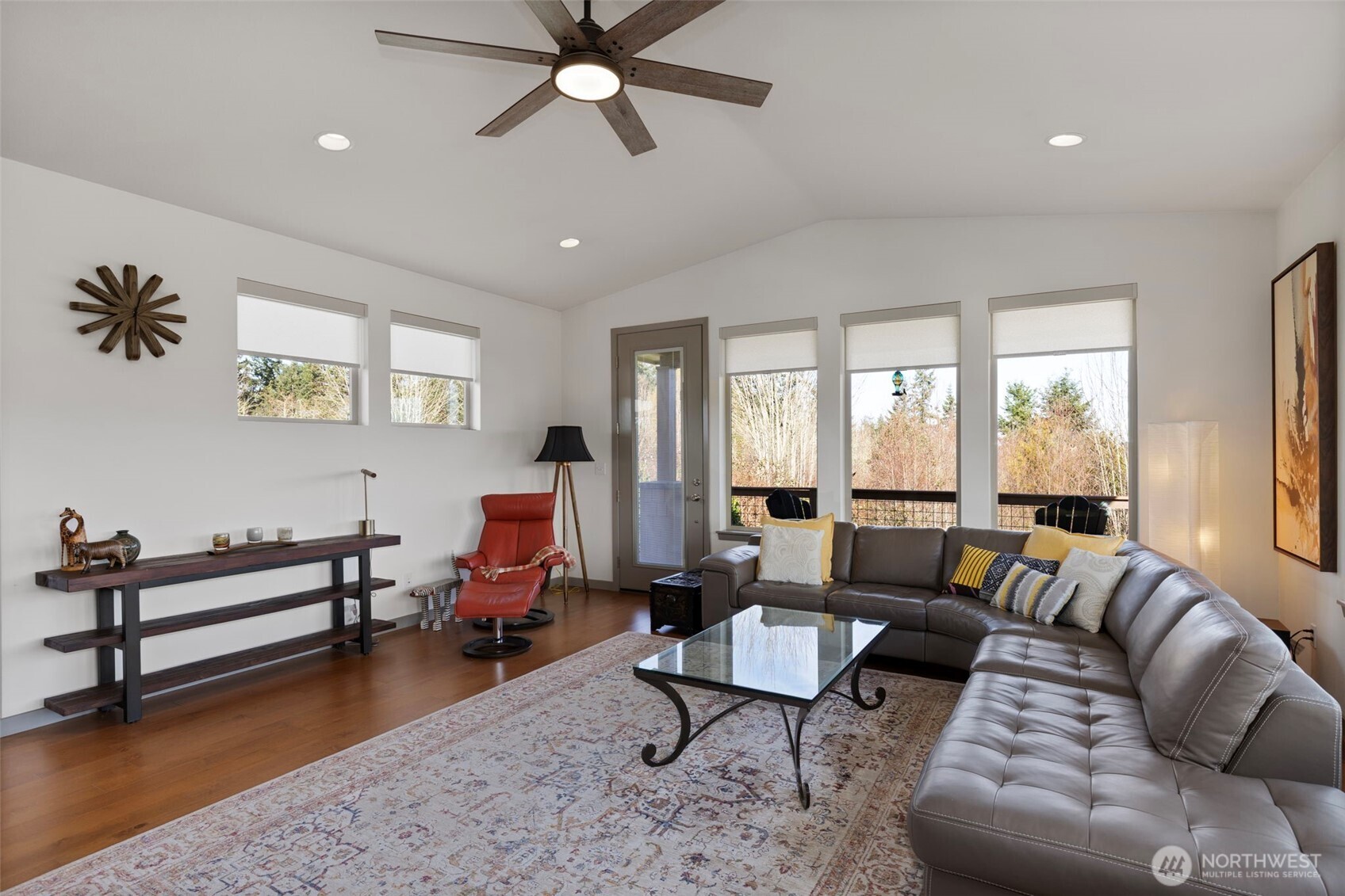 22922 Belvedere Place NE, Kingston, WA 98346
