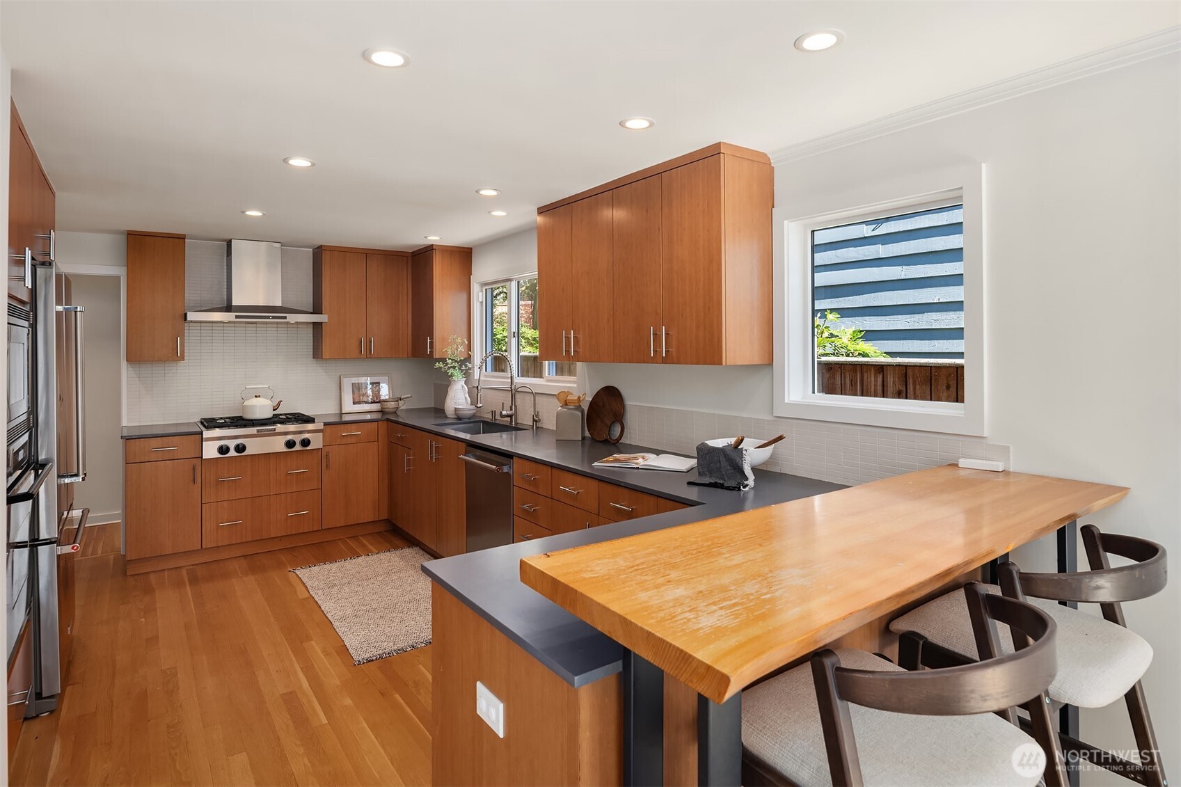1030 Washington Place E, Seattle, WA 98112