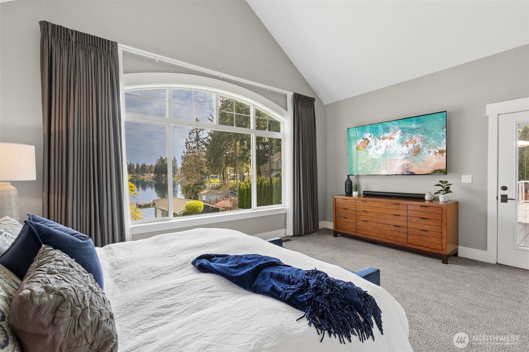 4022 Long Lake Drive SE, Lacey, WA 98503