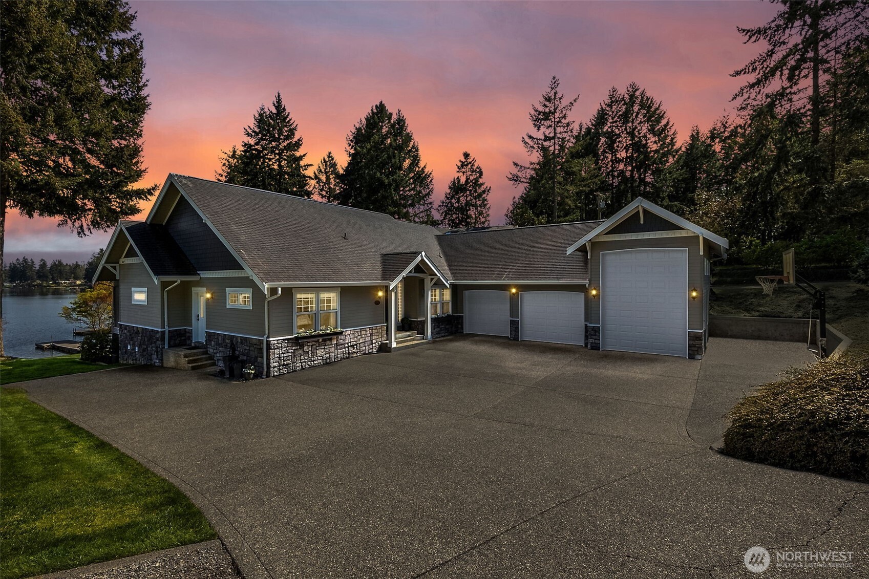 4022 Long Lake Drive SE, Lacey, WA 98503