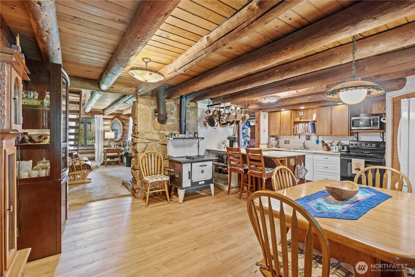 54715 278th Avenue E, Ashford, WA 98304